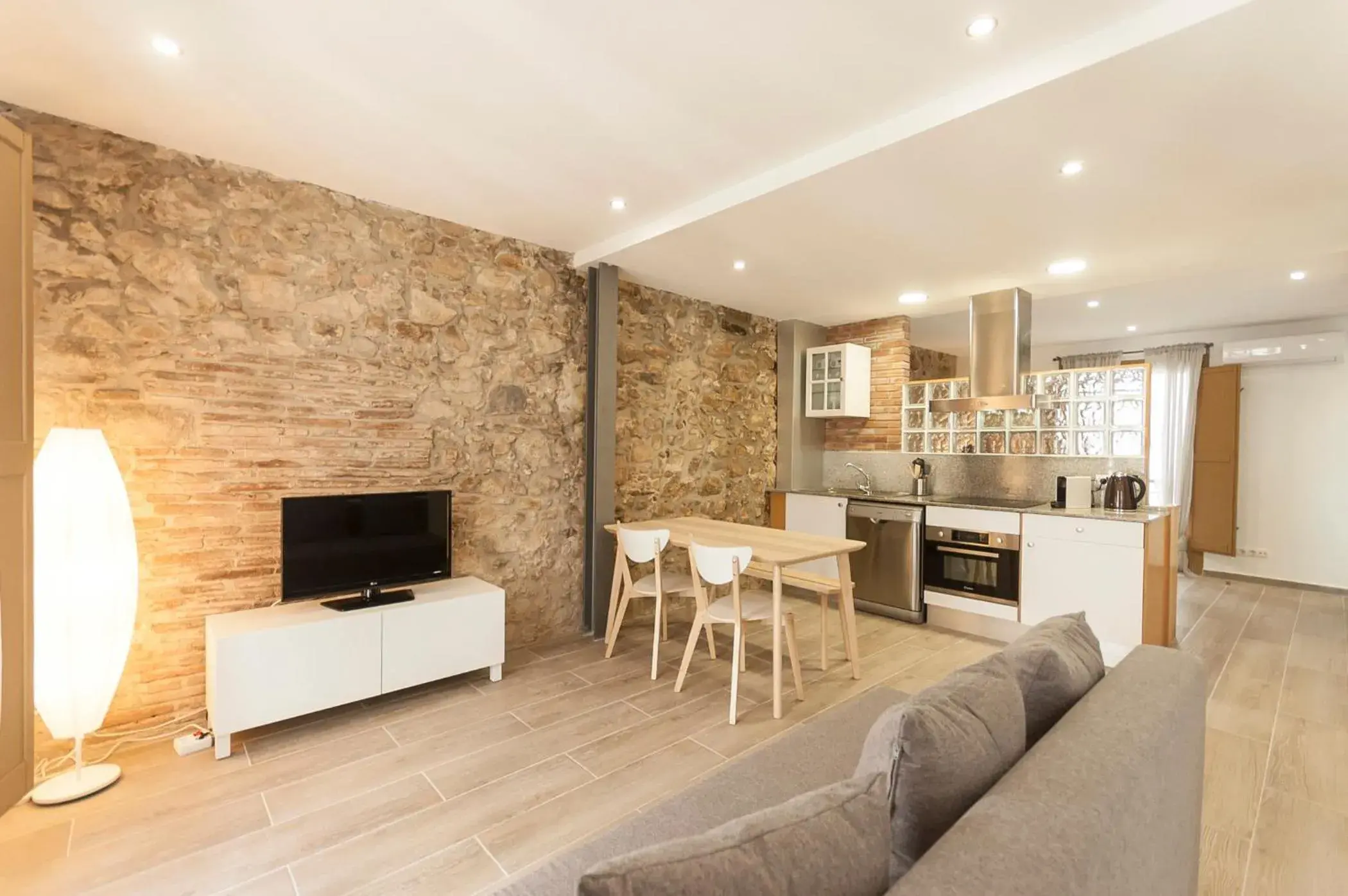 Lets Holidays NICE LOFT IN THE CENTER OF TOSSA Lets Holidays NICE LOFT IN THE CENTER OF TOSSA