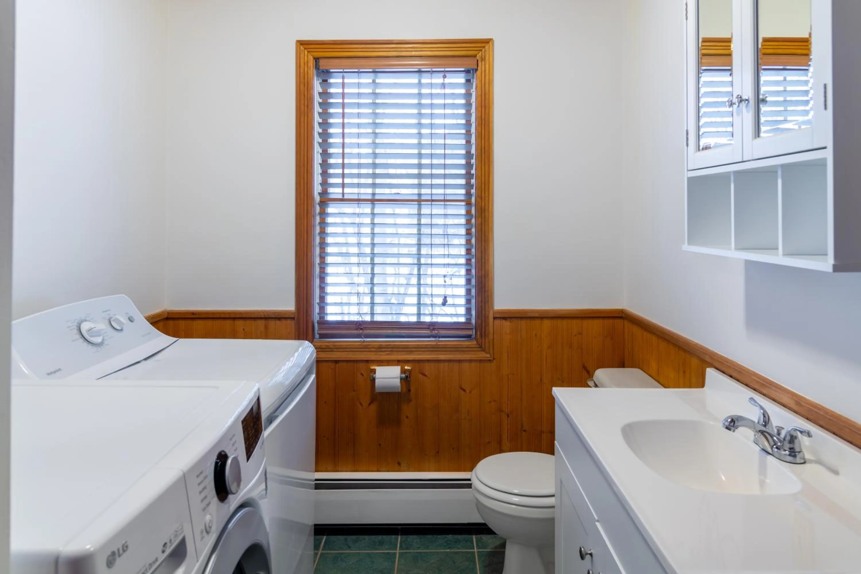 Bathroom in Sara Placid Inn & Suites