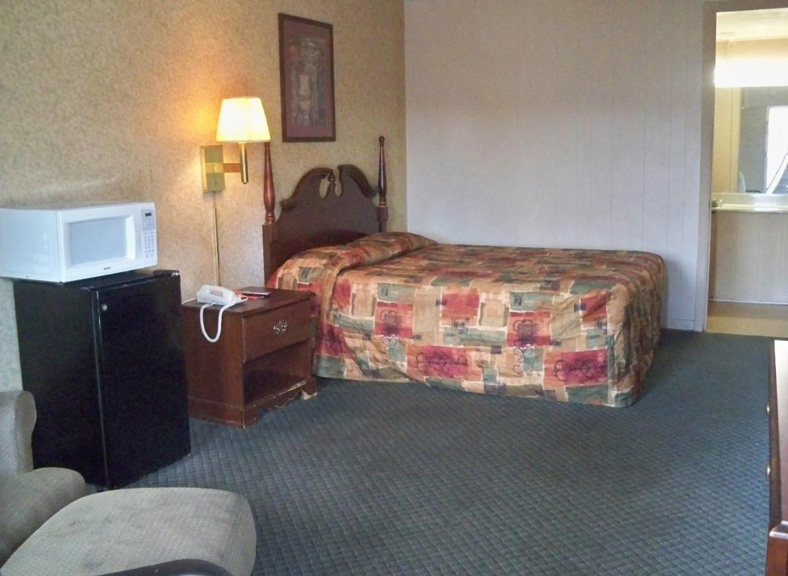 Bedroom, Bed in Scottish Inns Morristown