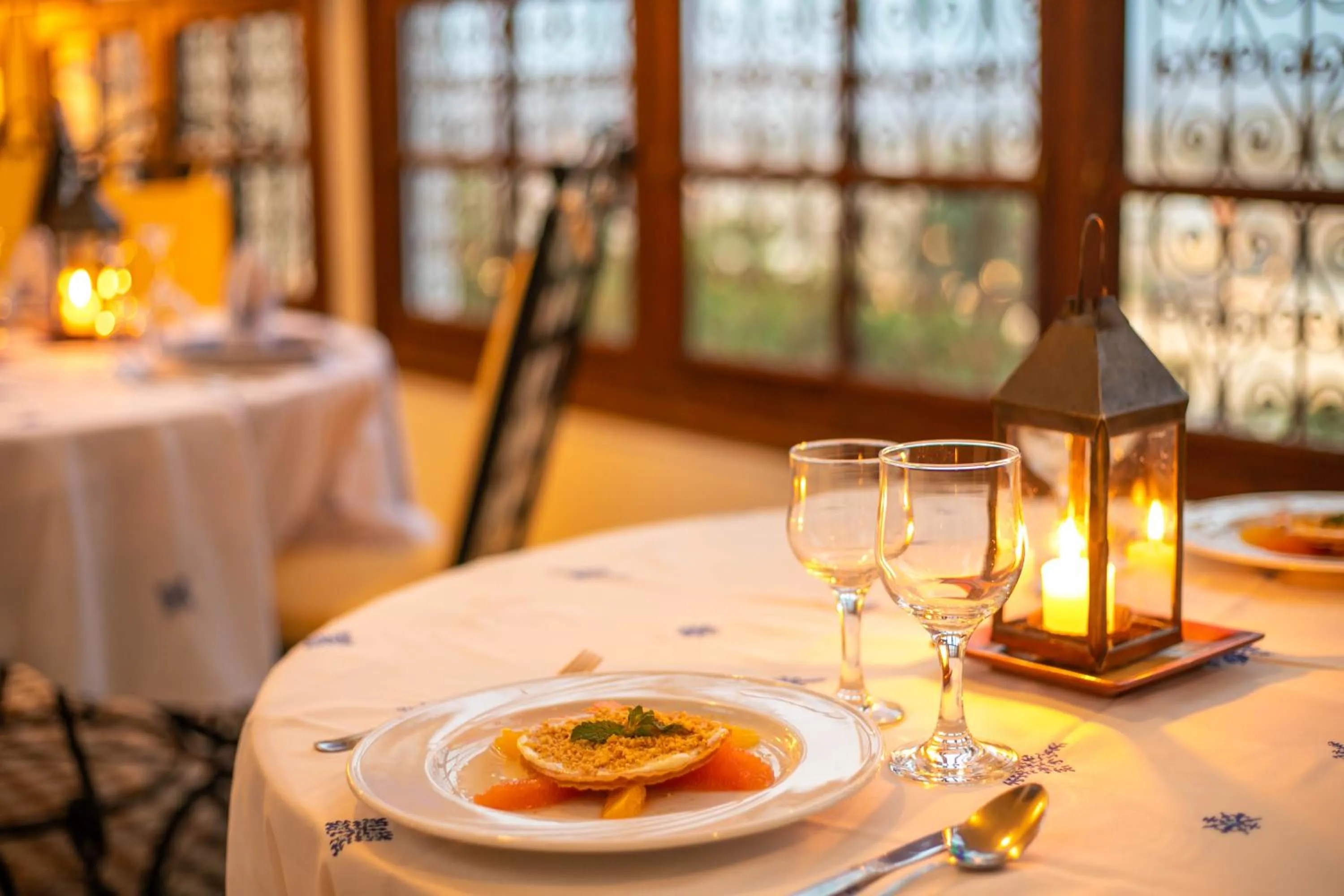 Restaurant/places to eat in Ryad Mabrouka