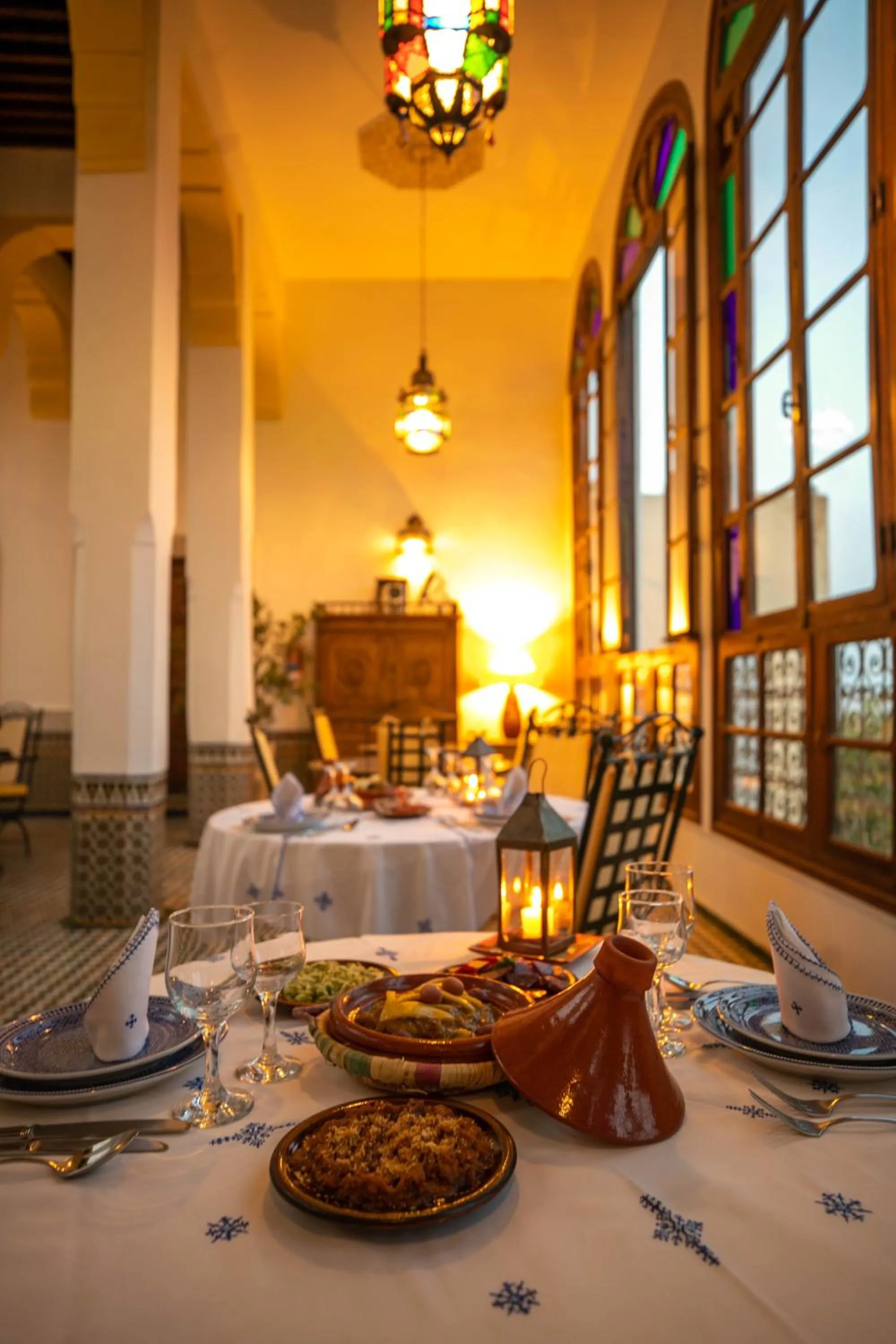 Restaurant/places to eat in Ryad Mabrouka