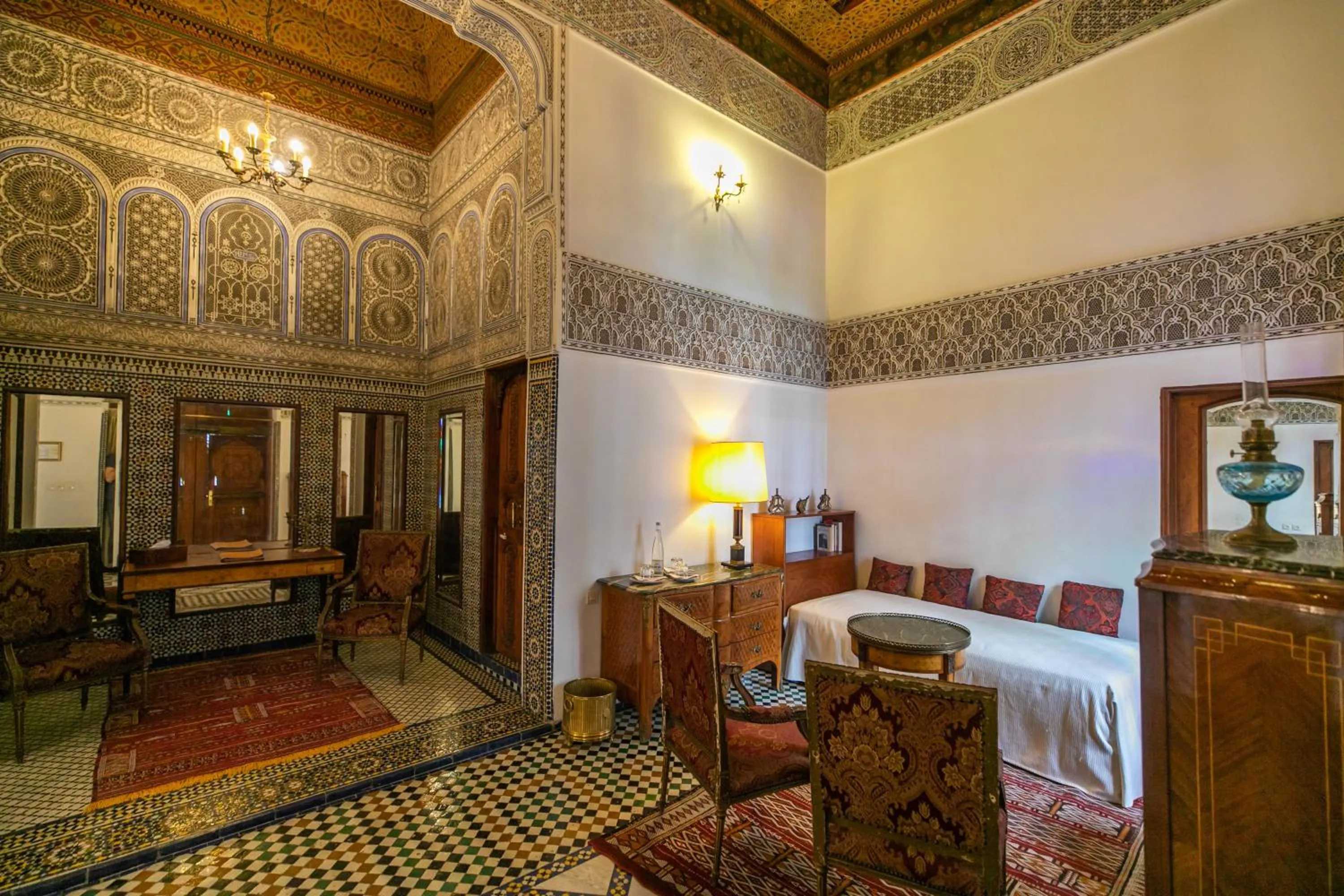 Living room, Bed in Ryad Mabrouka