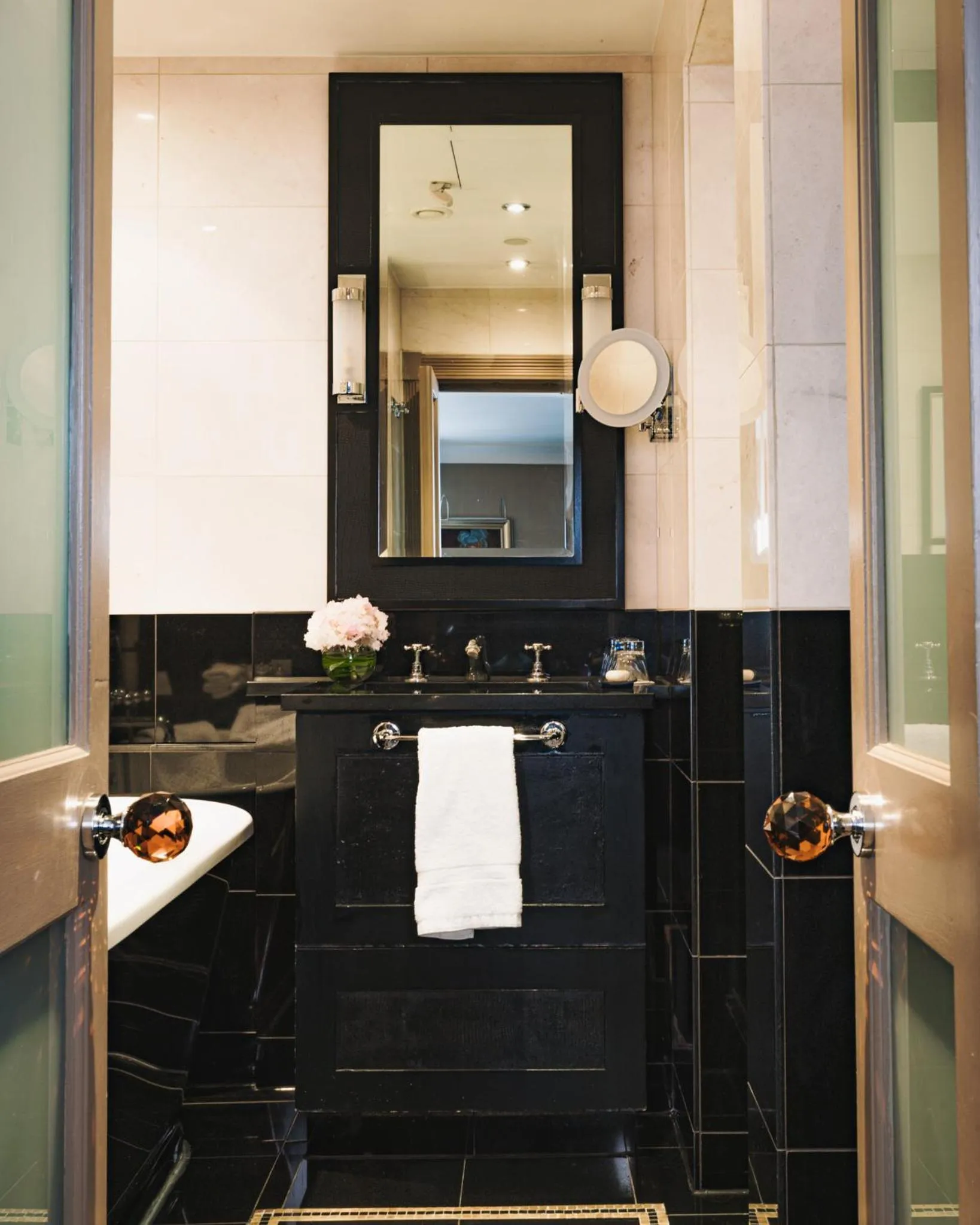 Bathroom in Althoff St James's Hotel & Club London