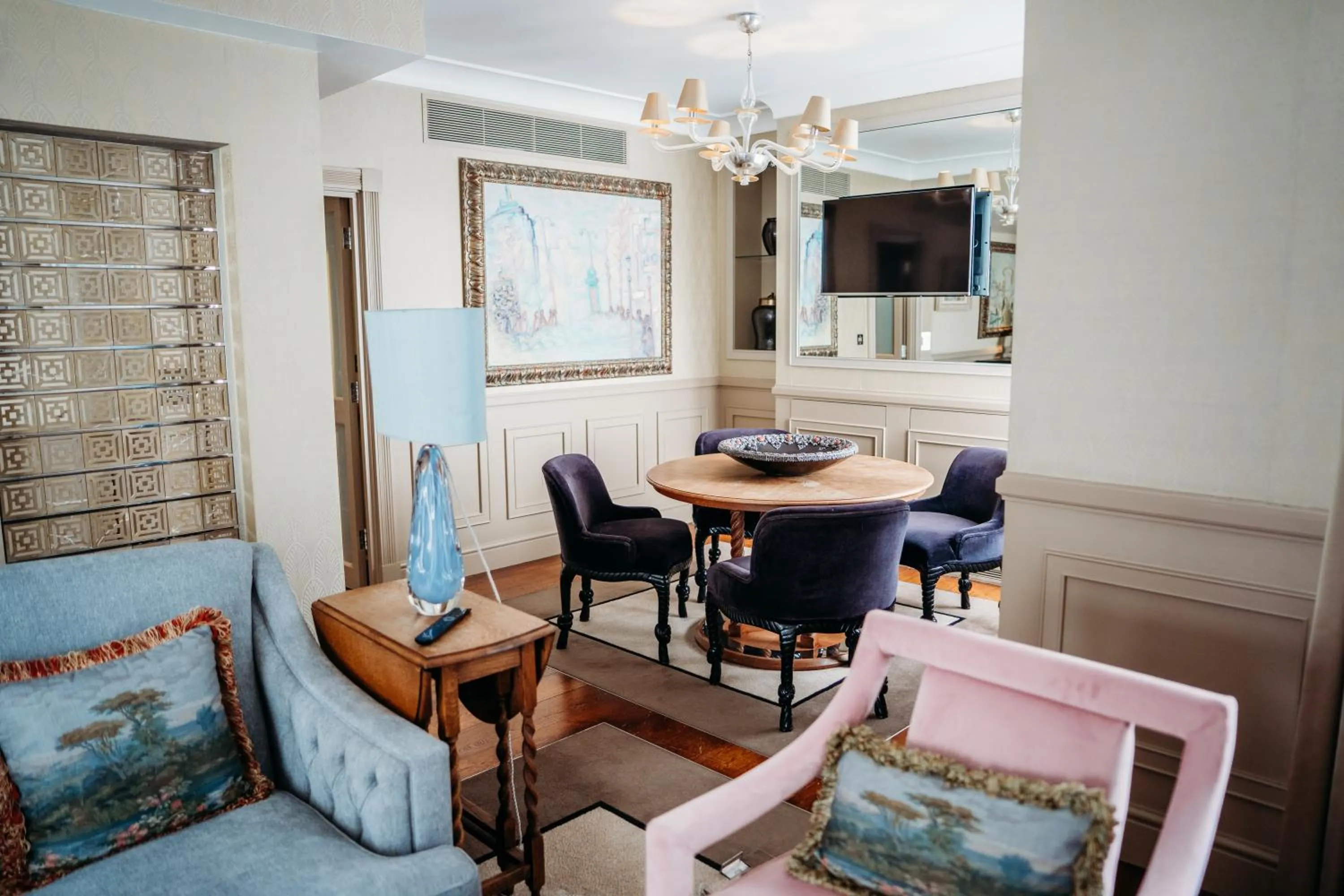 Seating area in Althoff St James's Hotel & Club London
