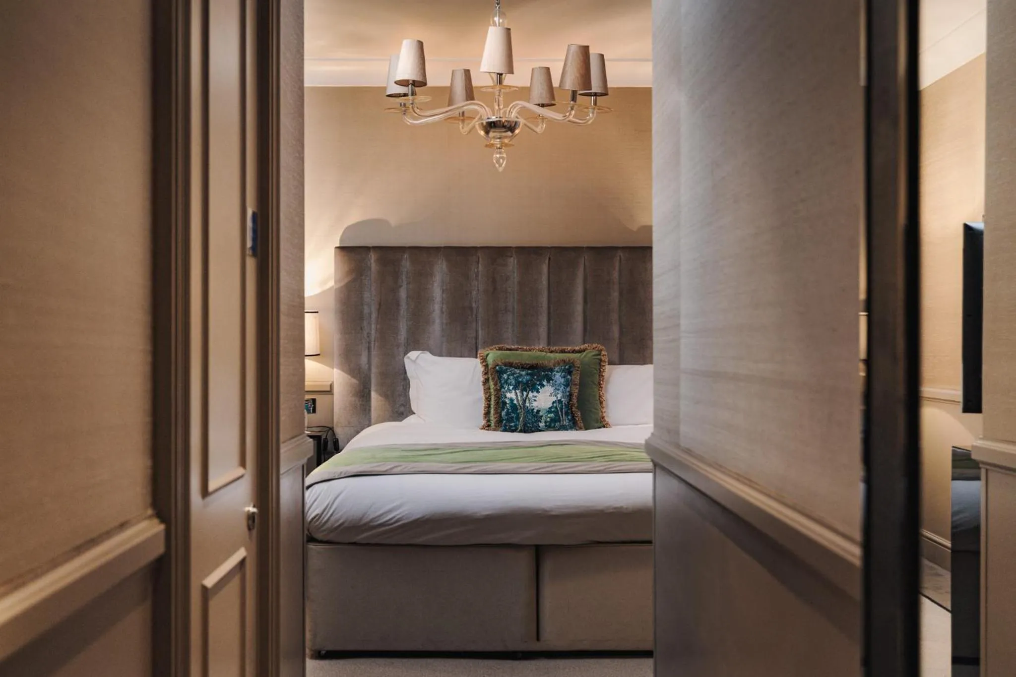 Bedroom, Bed in Althoff St James's Hotel & Club London