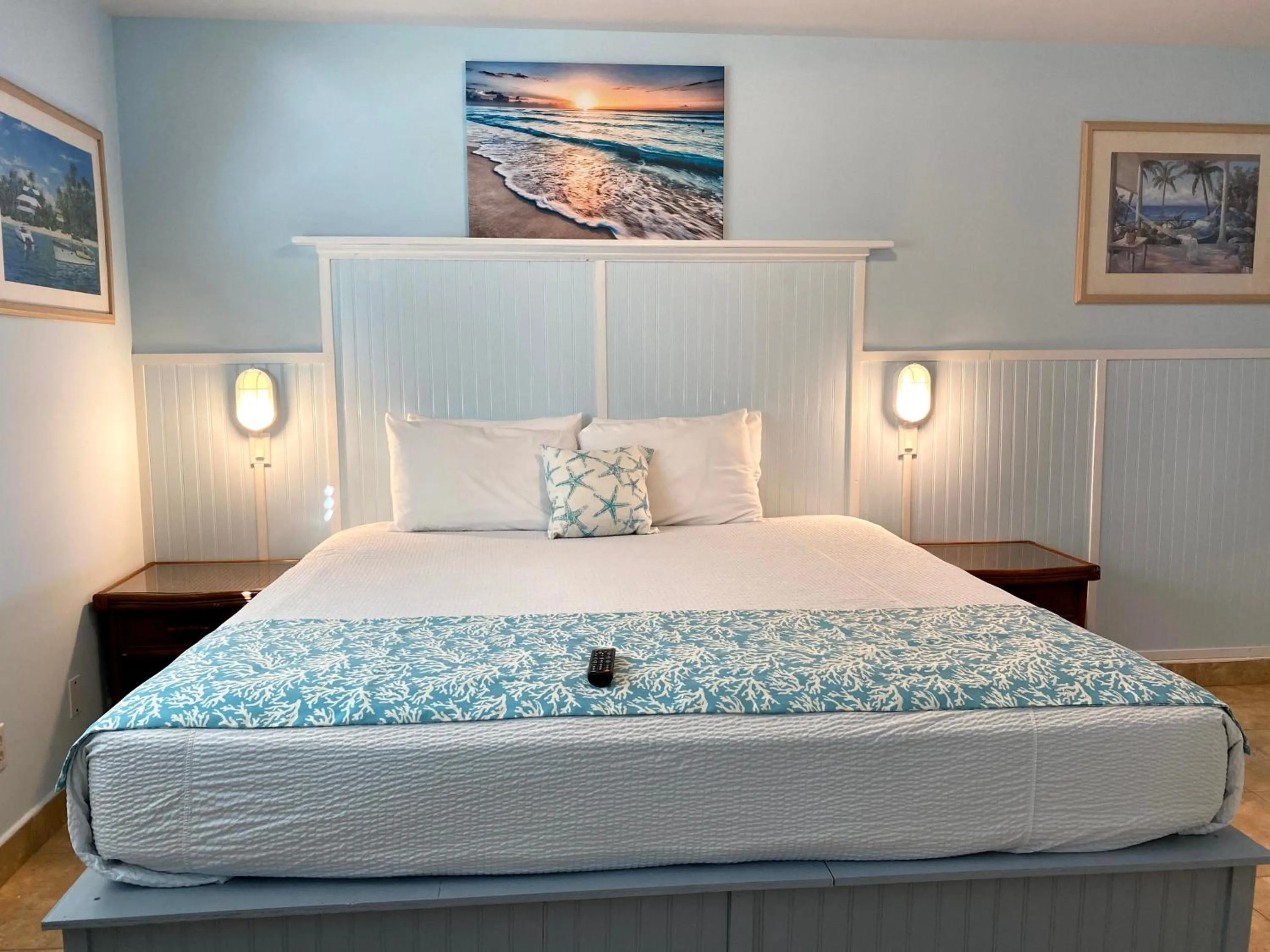 Bed in Hideaways Exuma