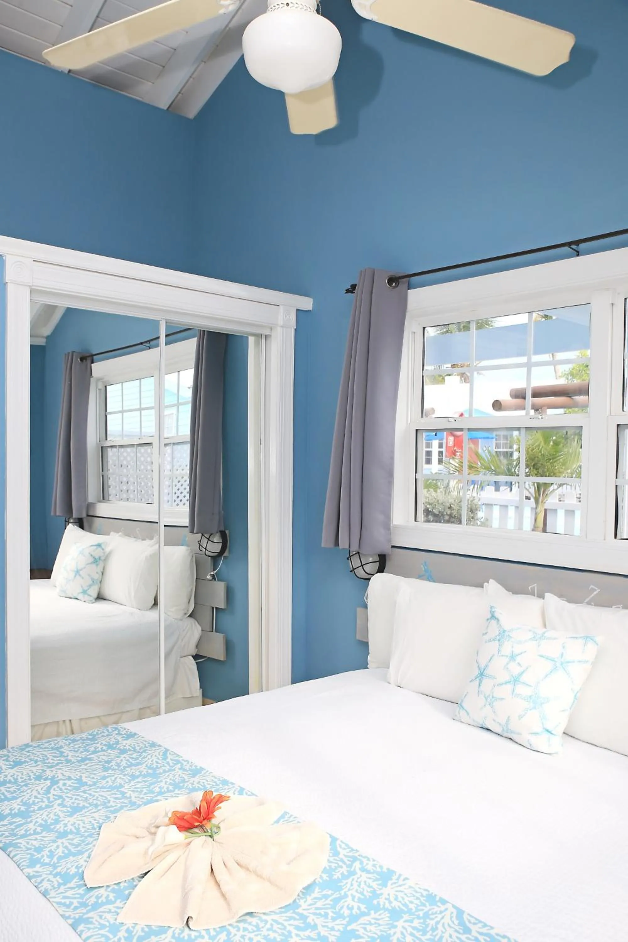 Bedroom, Bed in Hideaways Exuma