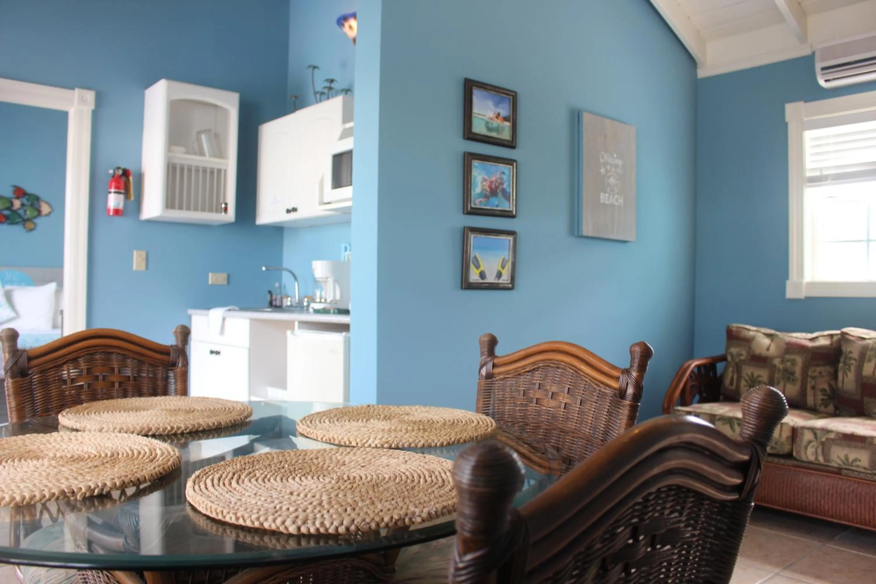 Kitchen or kitchenette in Hideaways Exuma