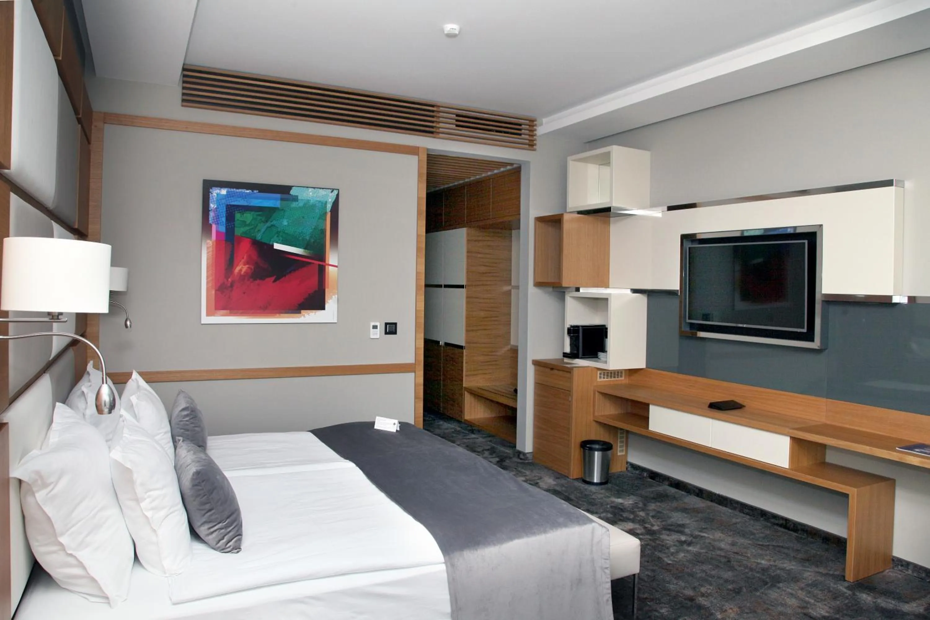 Bed in Merit Grand Mosta Spa Hotel & Casino