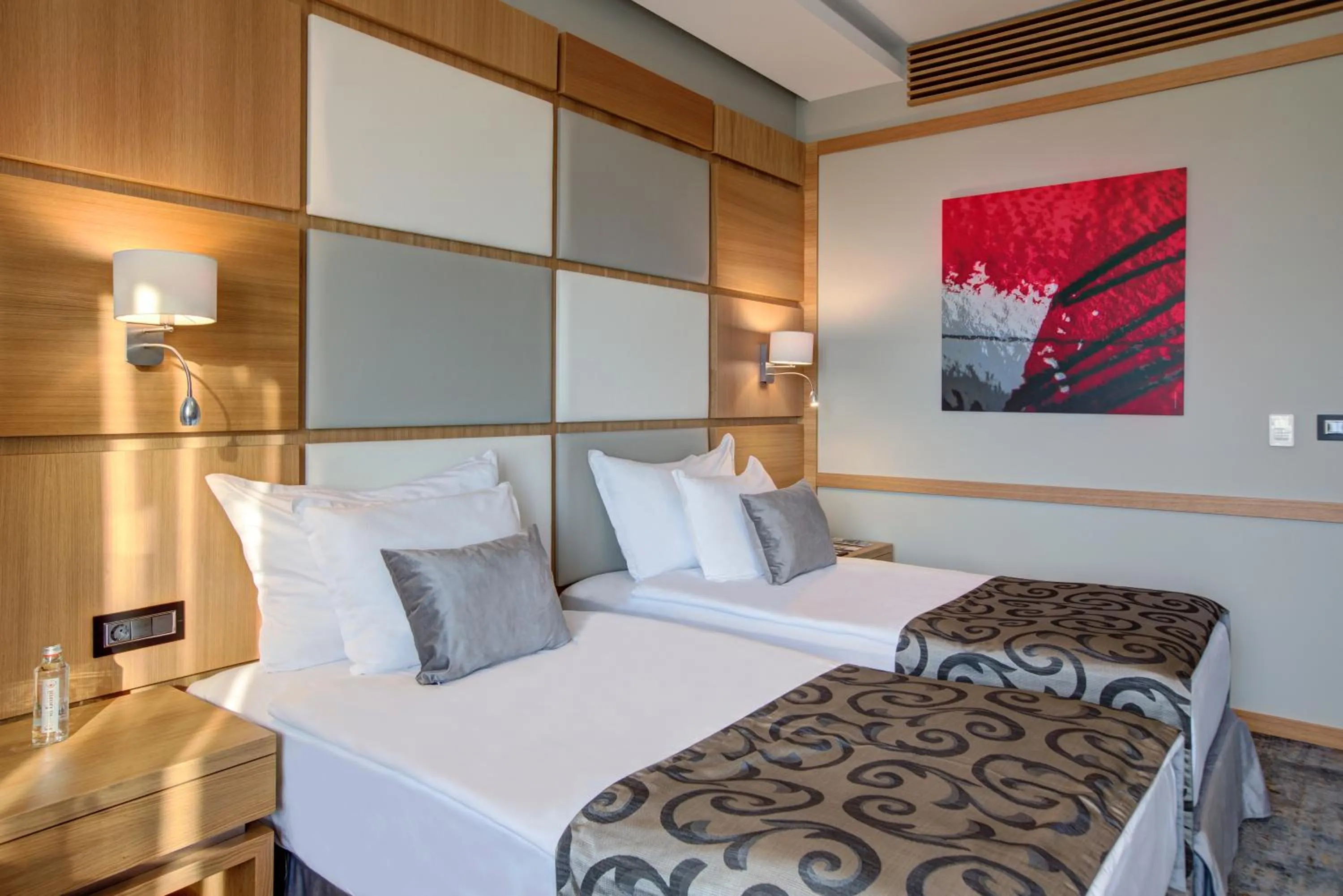 Bed in Merit Grand Mosta Spa Hotel & Casino