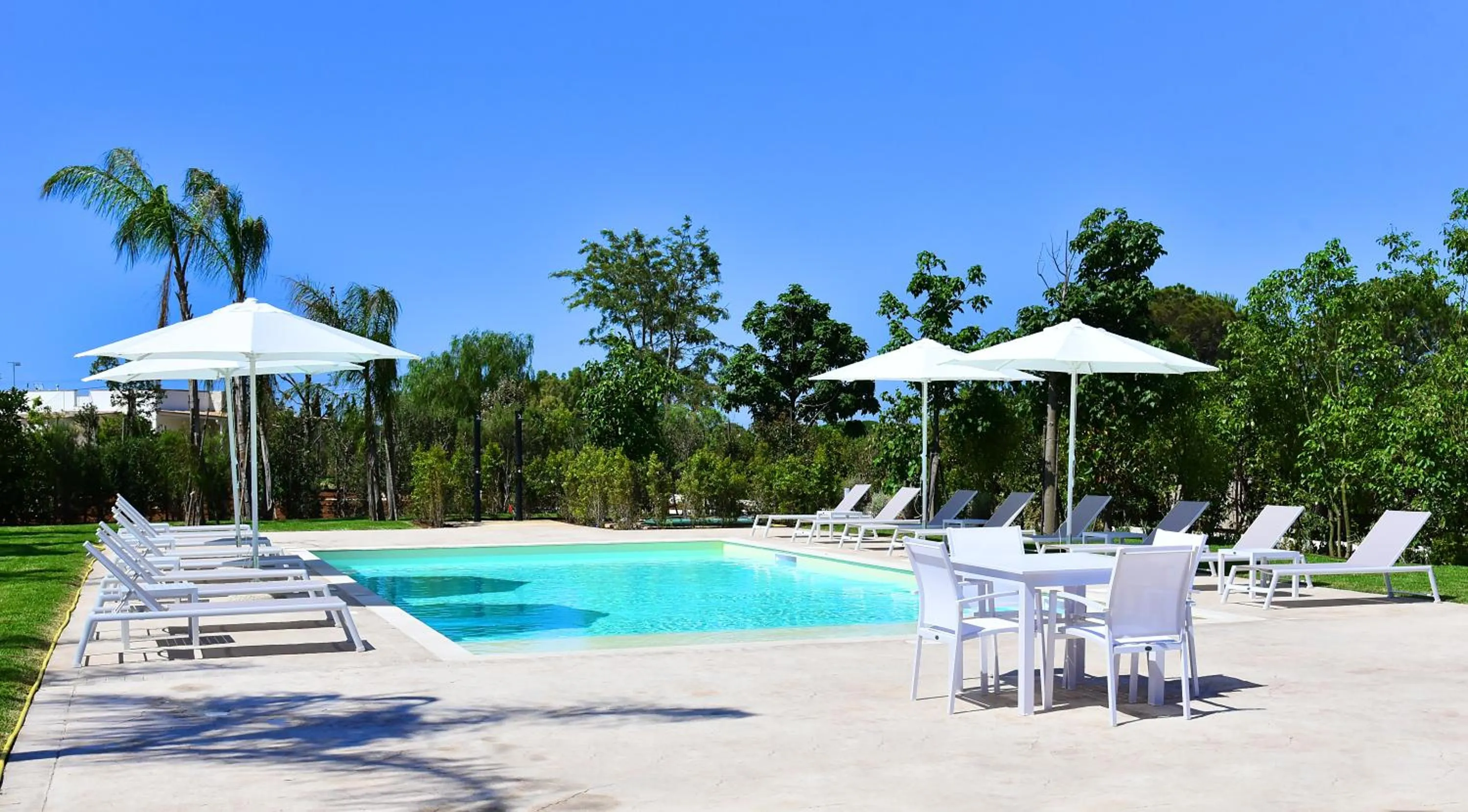 Swimming pool in Borgo Fiorito Relais