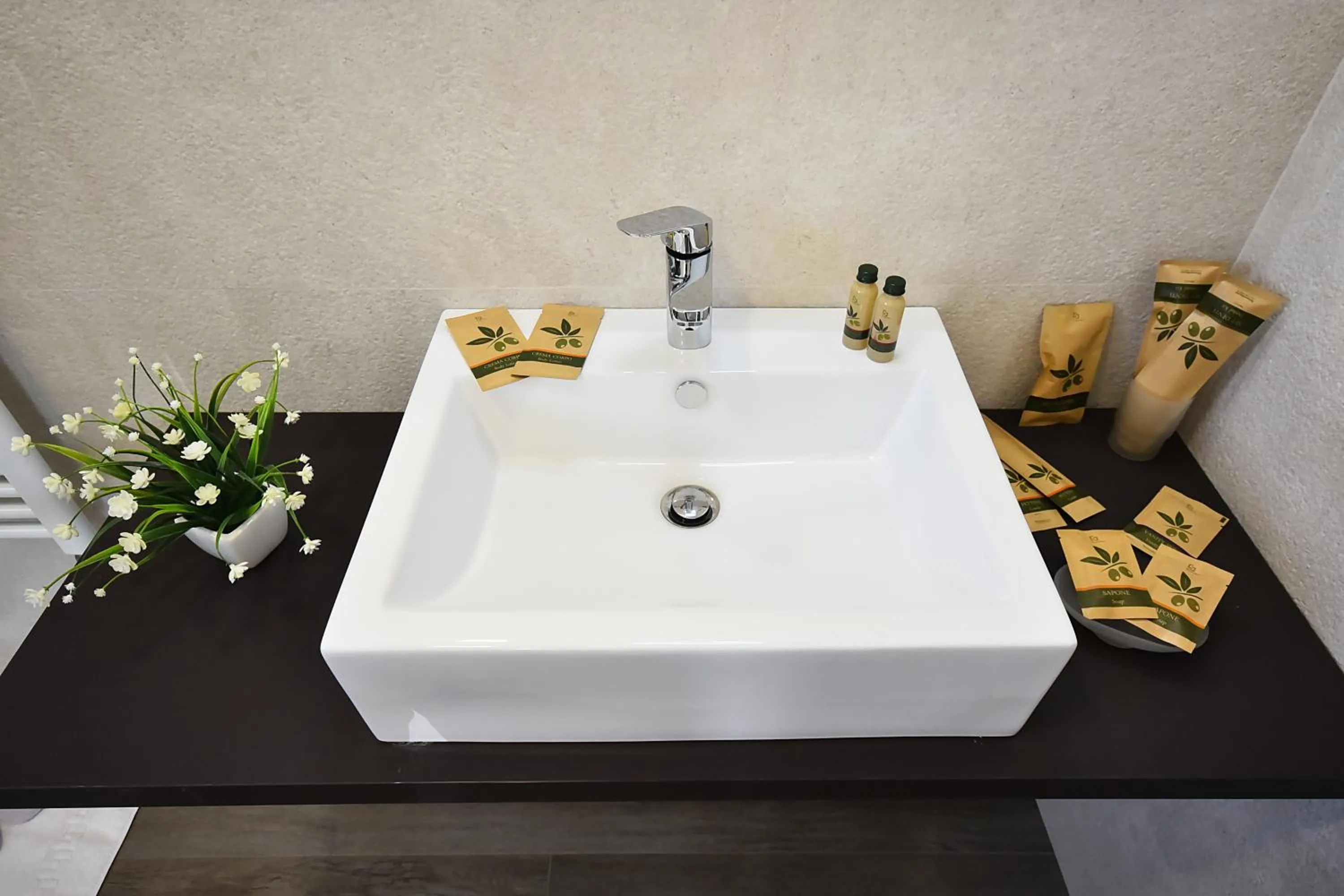 Bathroom in Borgo Fiorito Relais