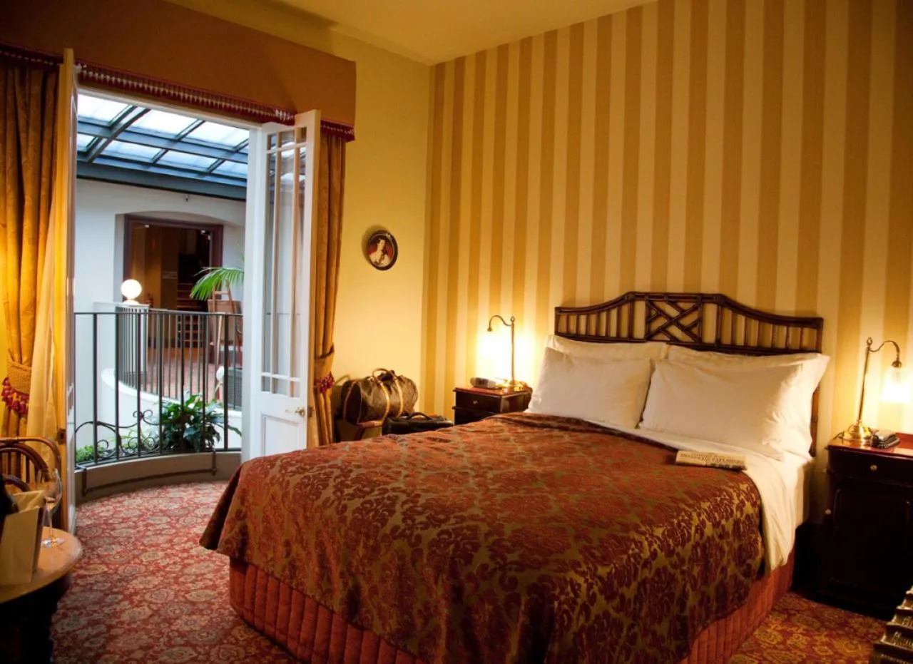 Bedroom, Bed in Hadley's Orient Hotel