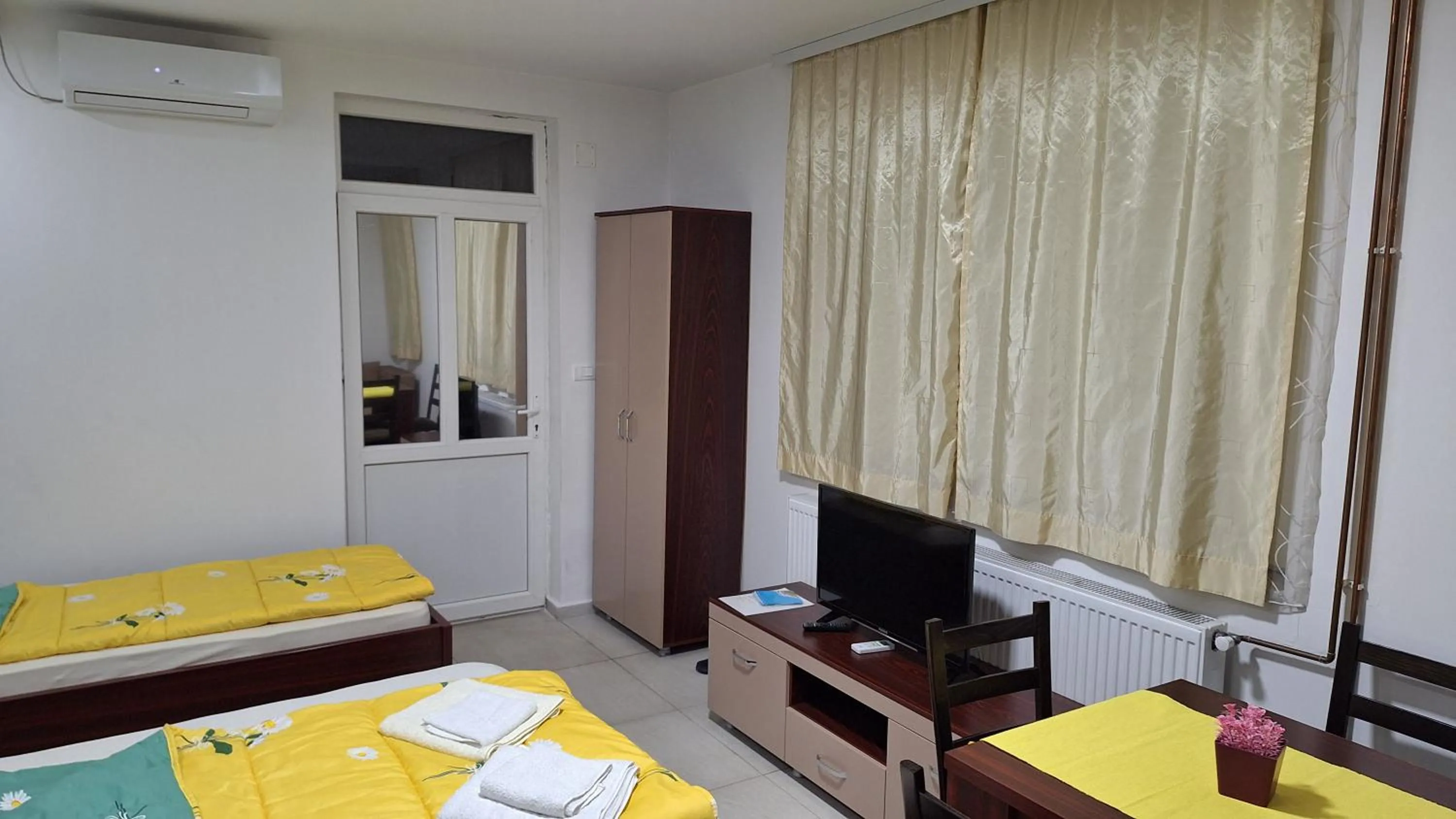 TV and multimedia, Bed in Apartment Delfina