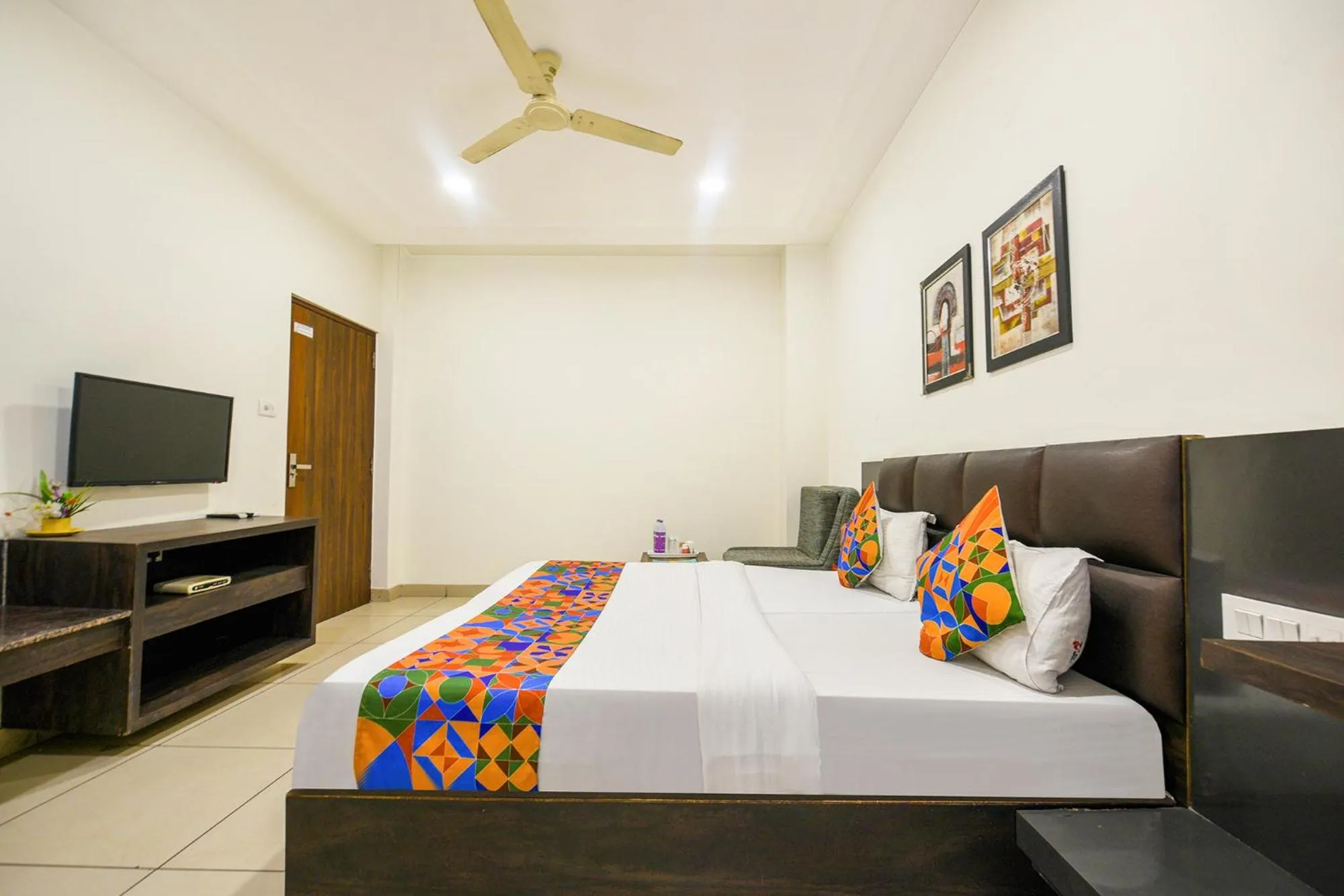 Bed in FabHotel Nanda Near Ludhiana Junction Railway Station