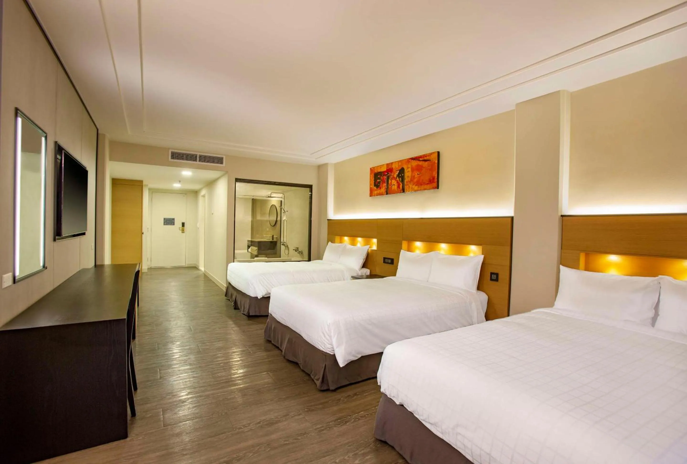 Bedroom, Bed in The Bayview Hotel Guam