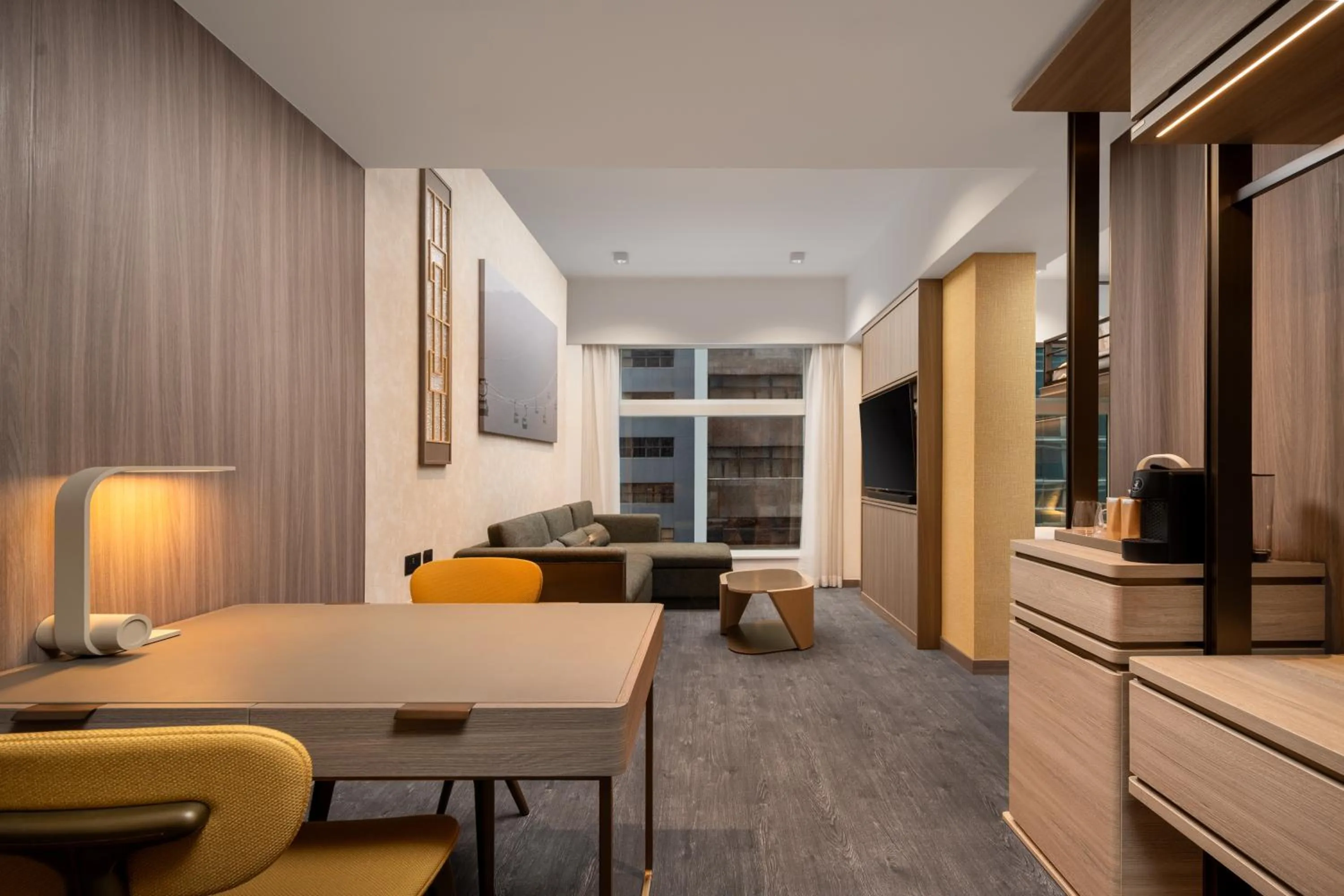 Dining area in Motto by Hilton Hong Kong Soho
