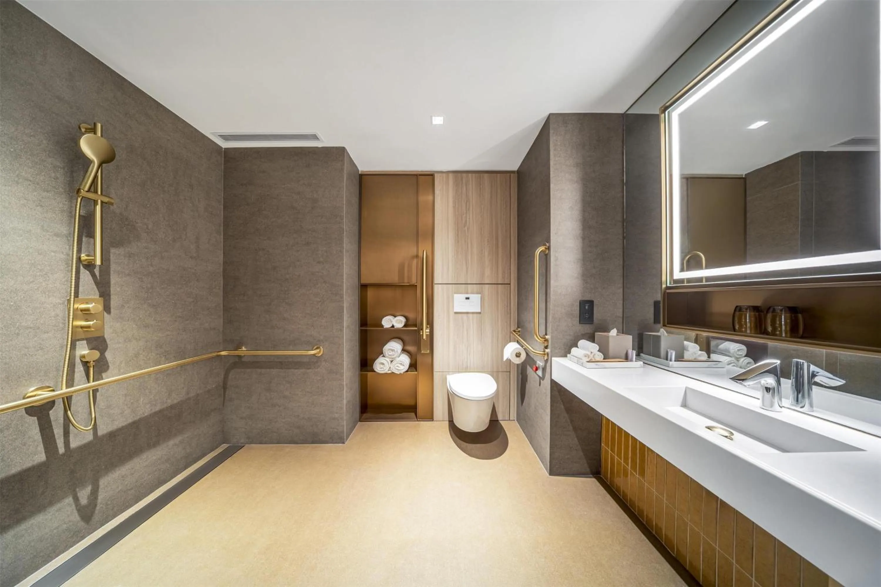 Bathroom in Motto by Hilton Hong Kong Soho