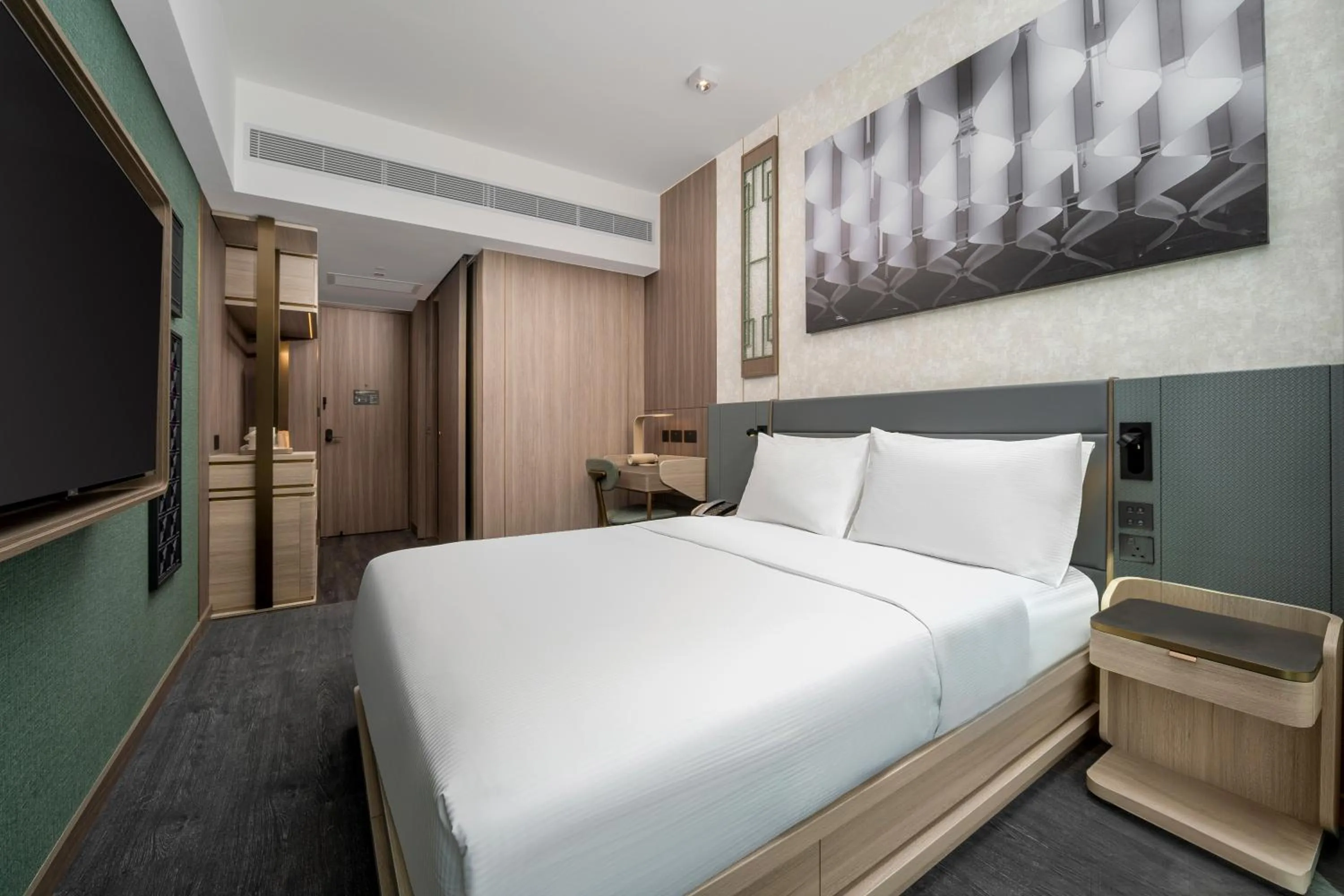 Bed in Motto by Hilton Hong Kong Soho