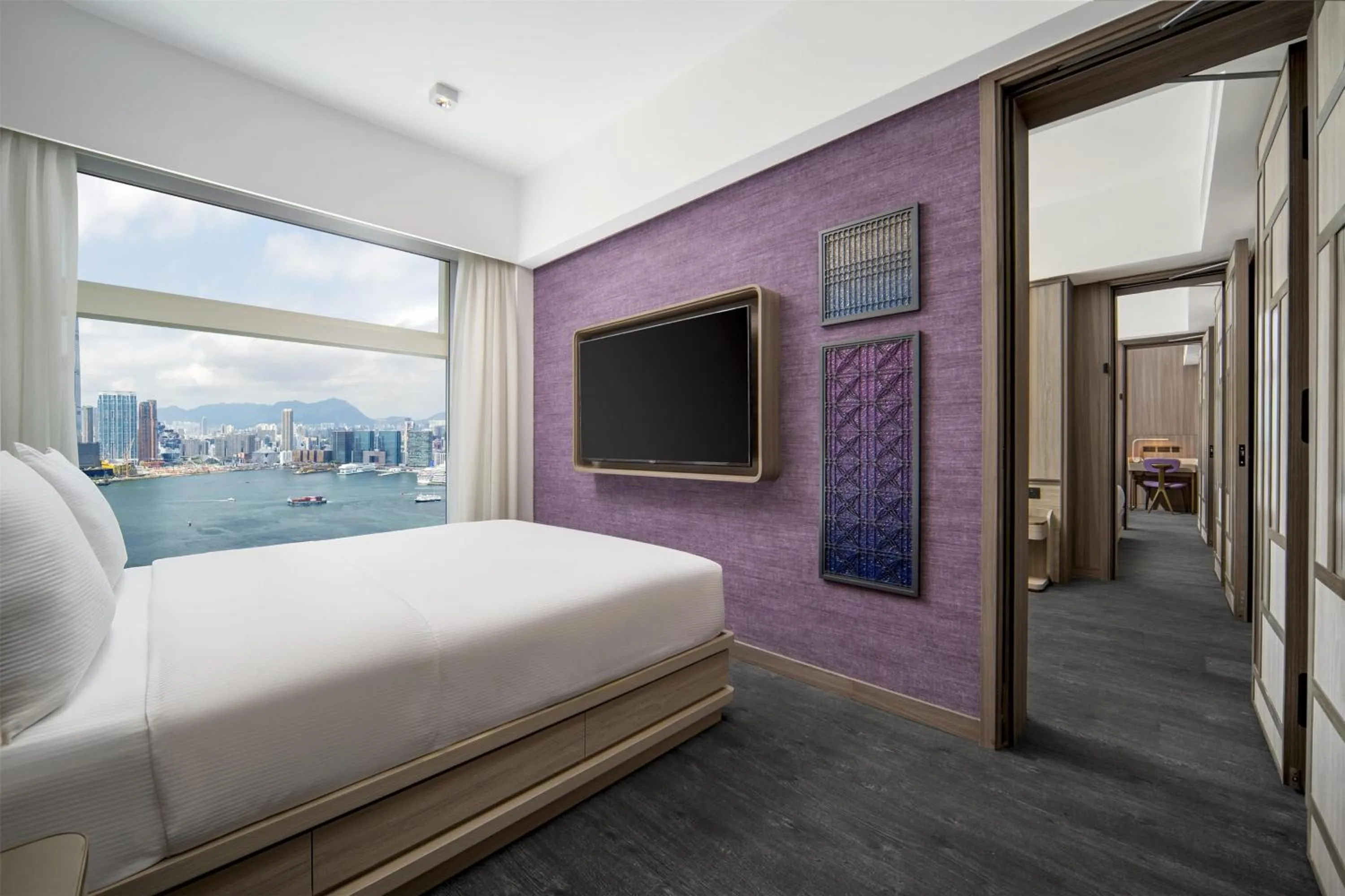Bed in Motto by Hilton Hong Kong Soho