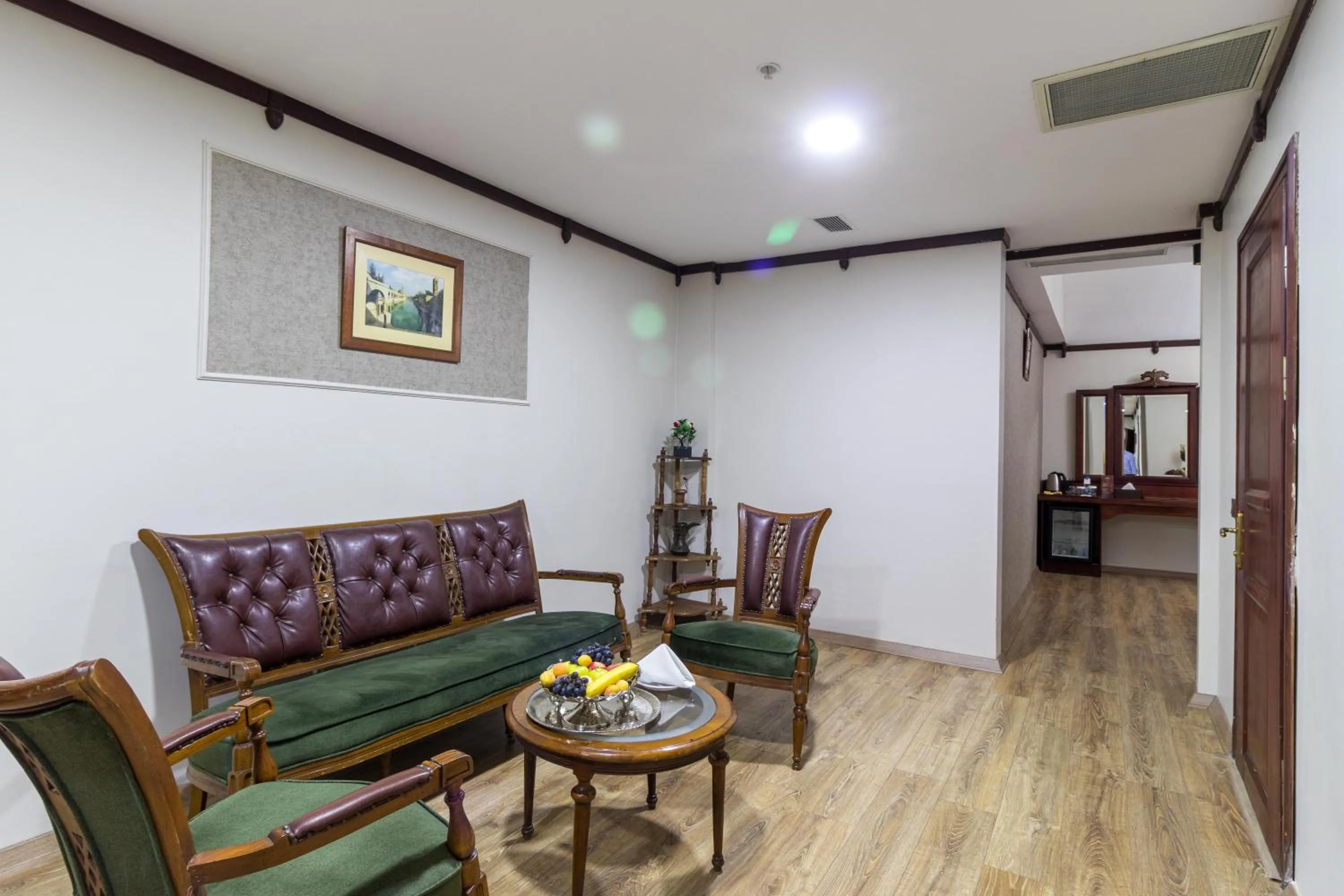 Living room in Elruha Hotel