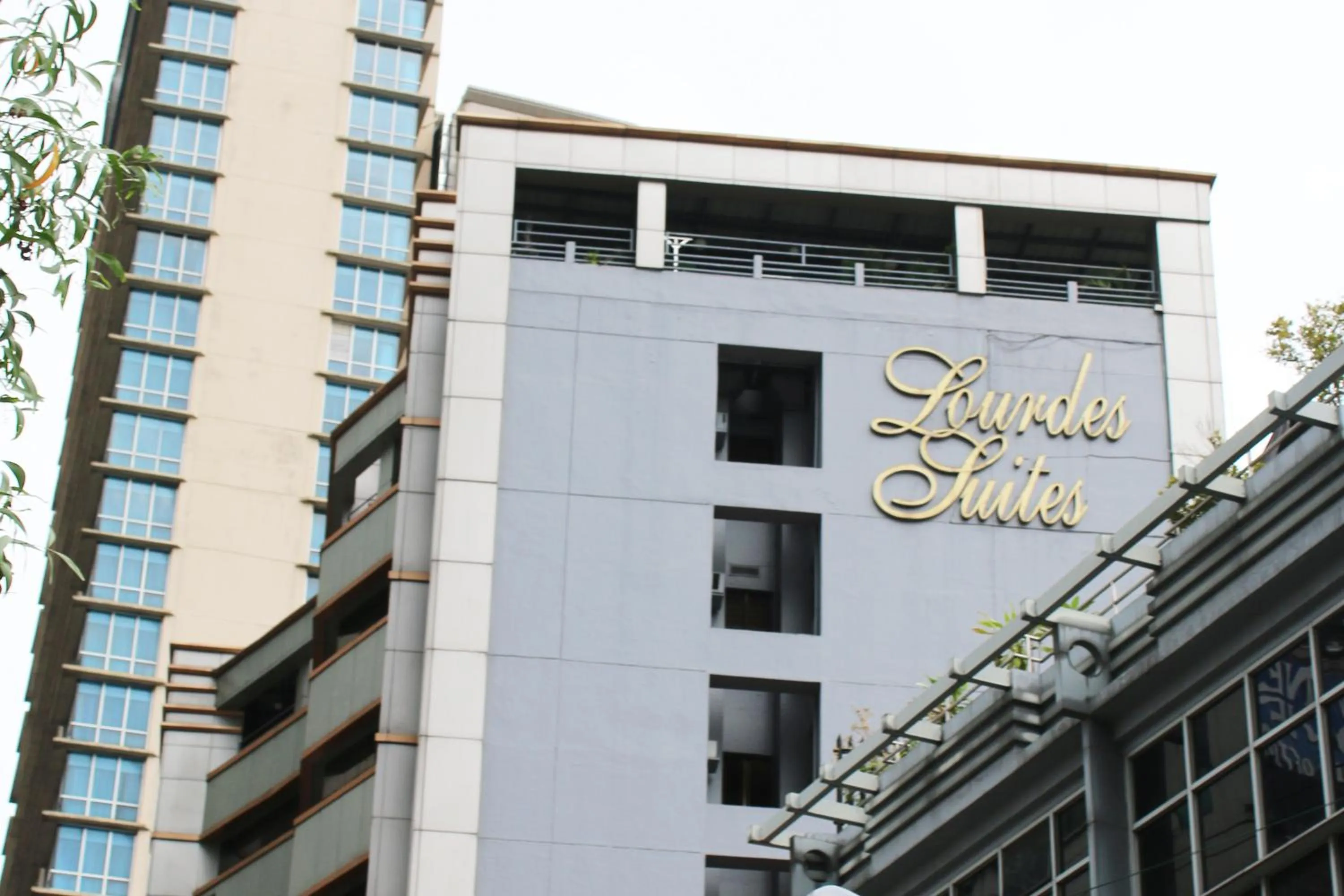 Lourdes Family Suites Makati powered by Cocotel