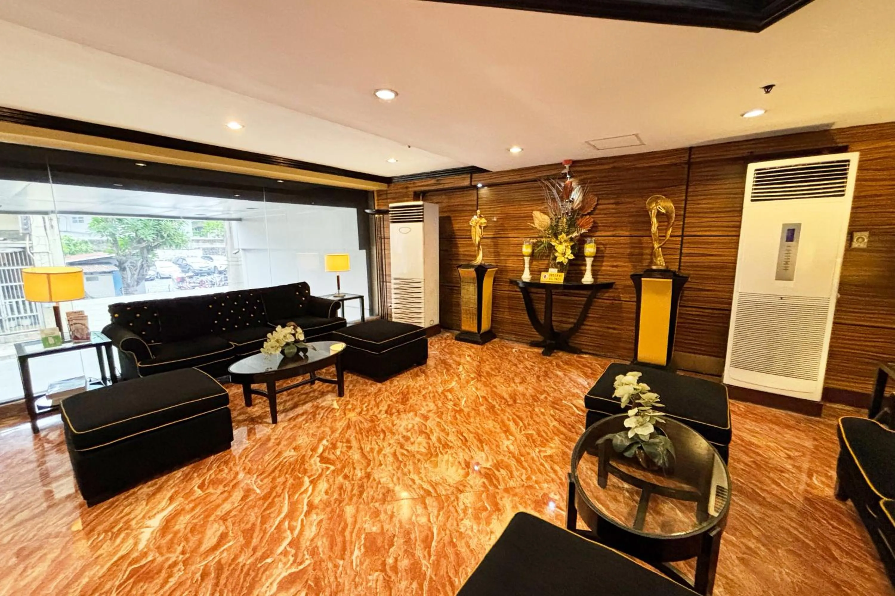 Lourdes Family Suites Makati powered by Cocotel