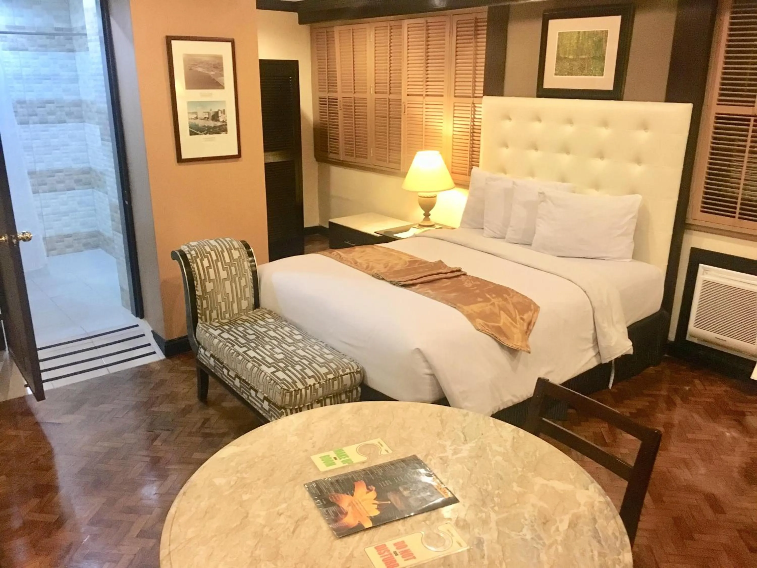 Bed in Lourdes Family Suites Makati powered by Cocotel