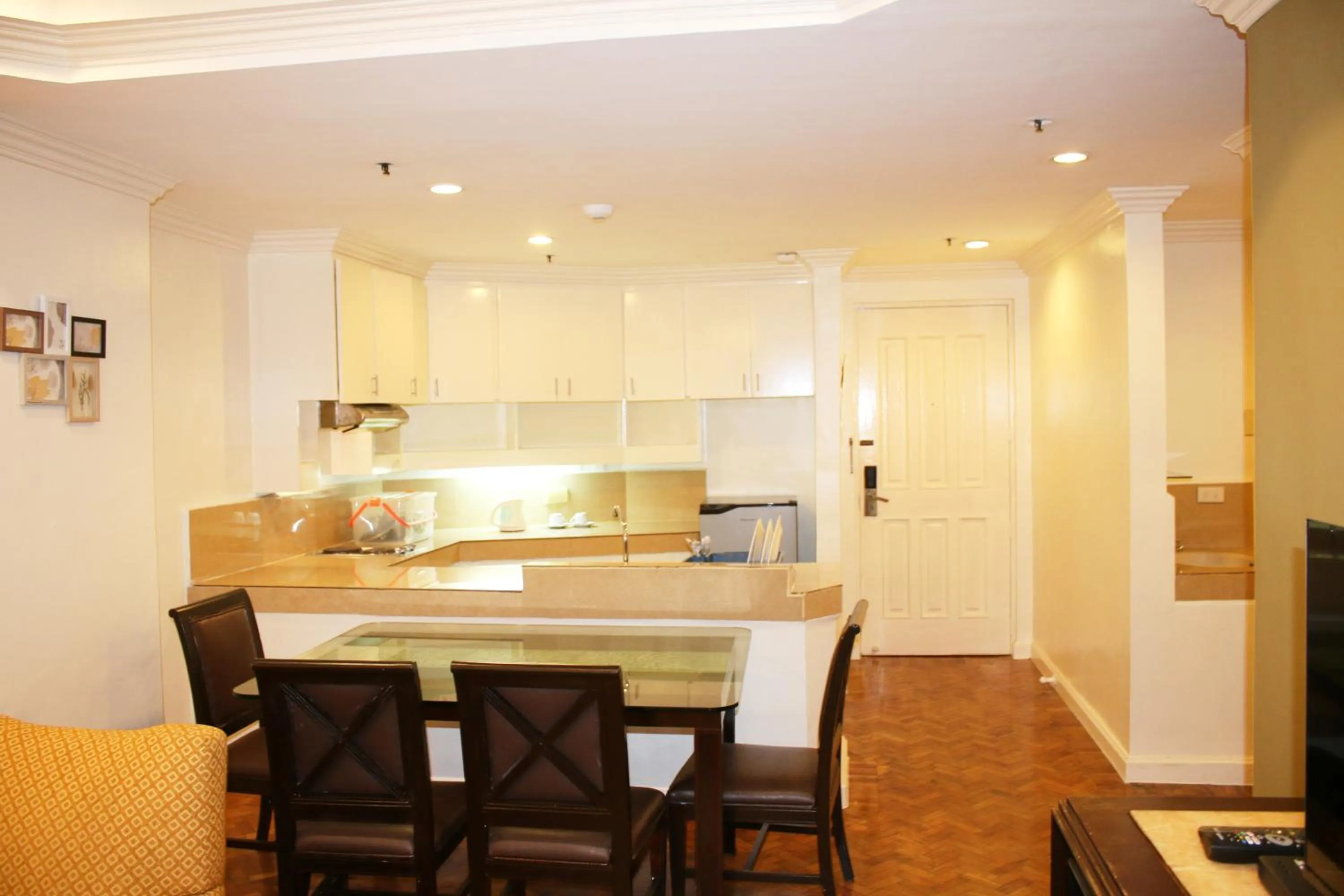 Lourdes Family Suites Makati powered by Cocotel