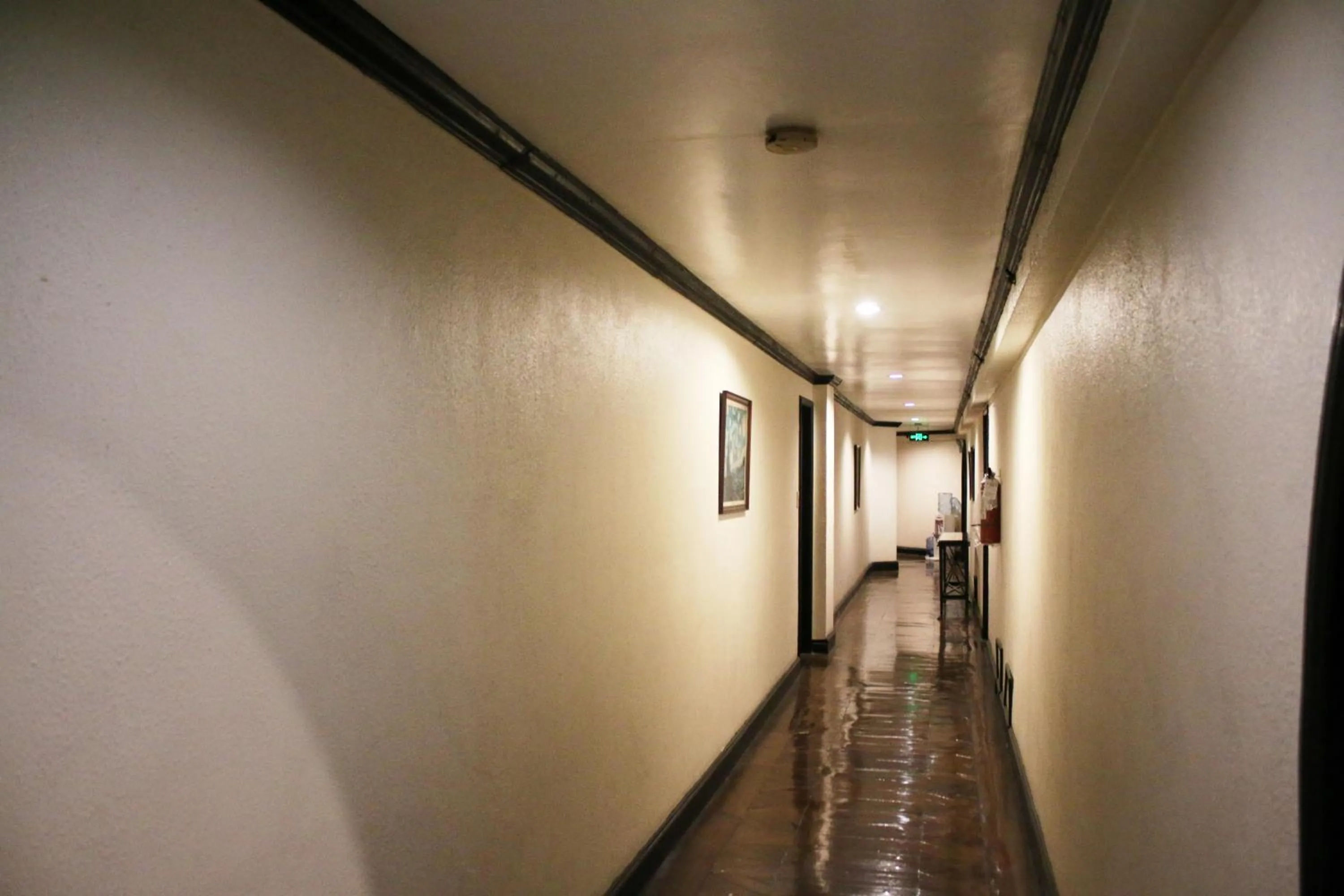 Camelot Hotel Quezon City powered by Cocotel