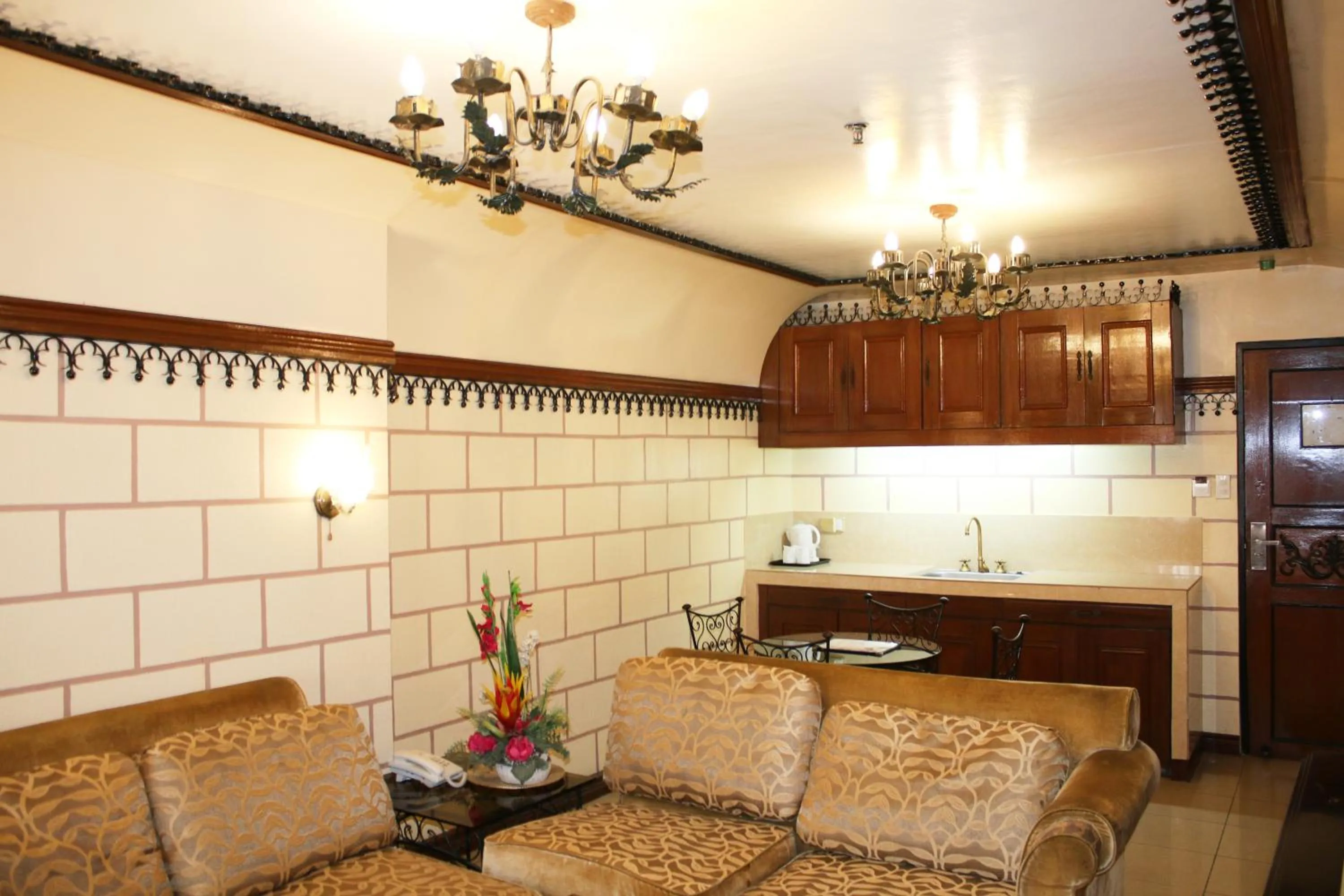 Camelot Hotel Quezon City powered by Cocotel