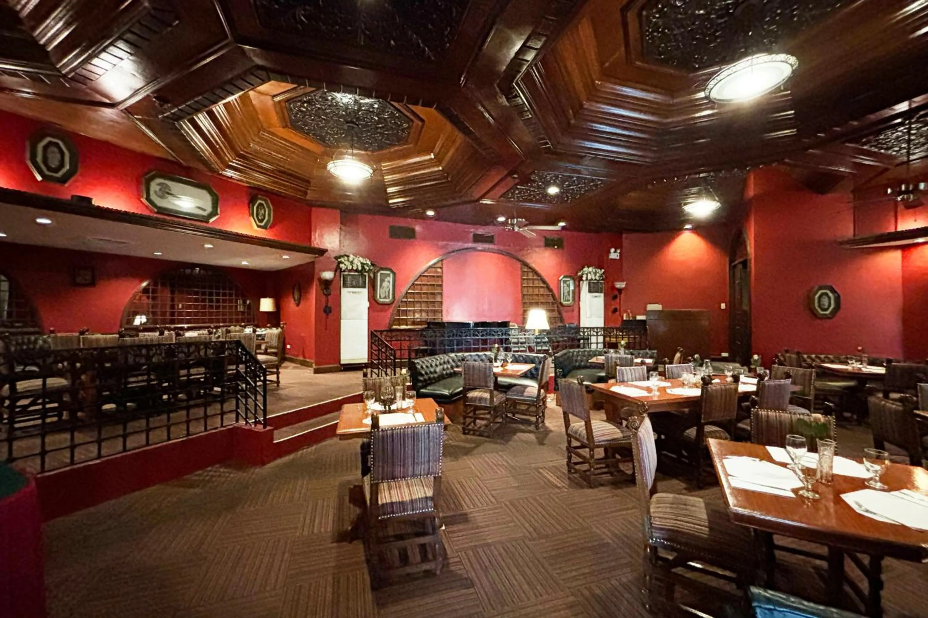 Camelot Hotel Quezon City powered by Cocotel