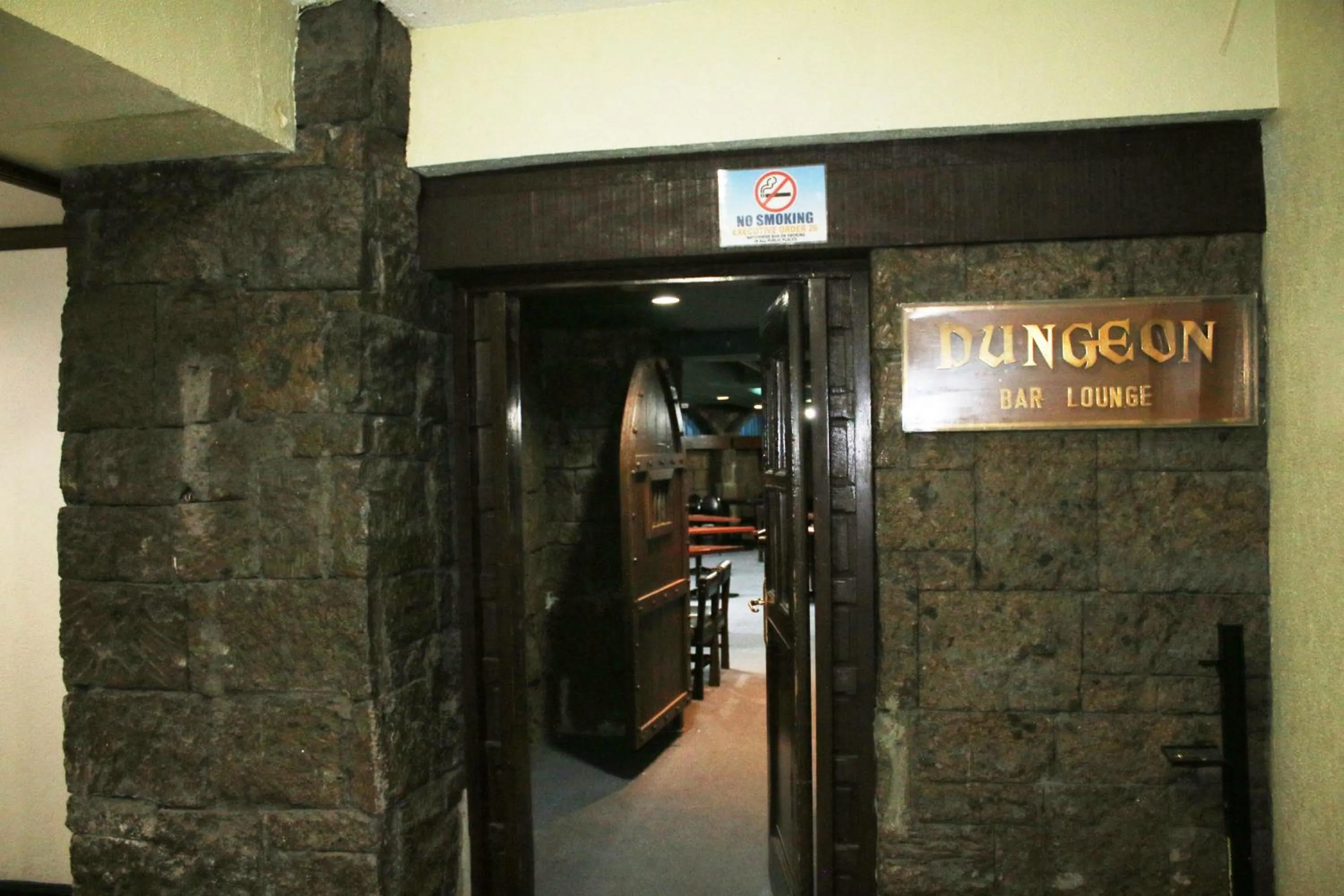 Camelot Hotel Quezon City powered by Cocotel