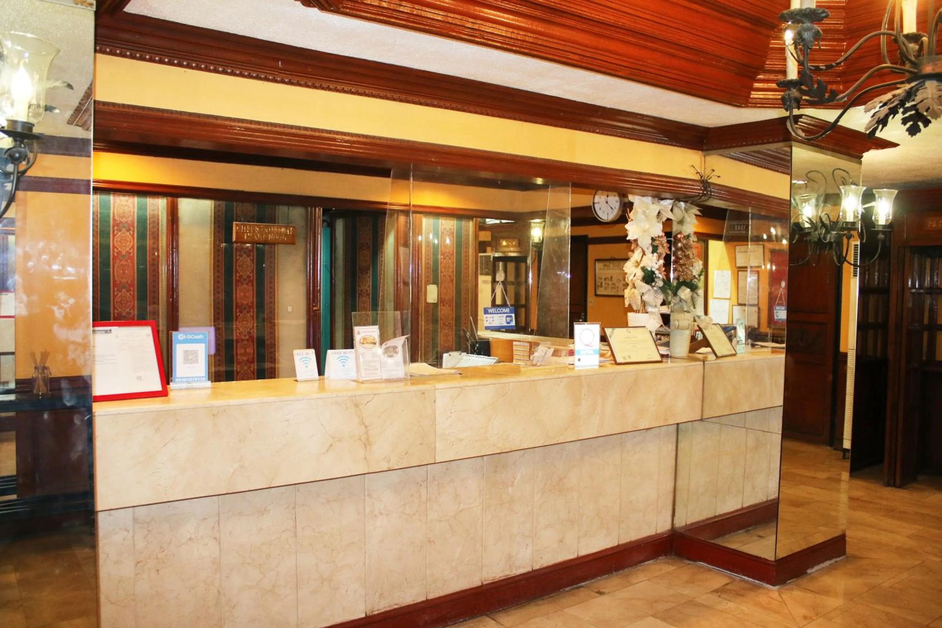 Camelot Hotel Quezon City powered by Cocotel