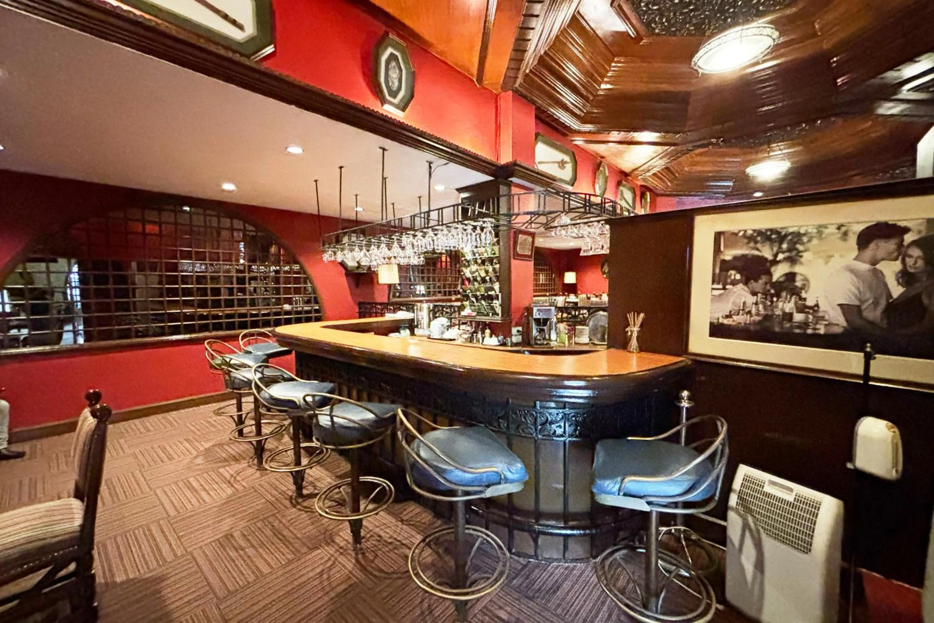 Camelot Hotel Quezon City powered by Cocotel