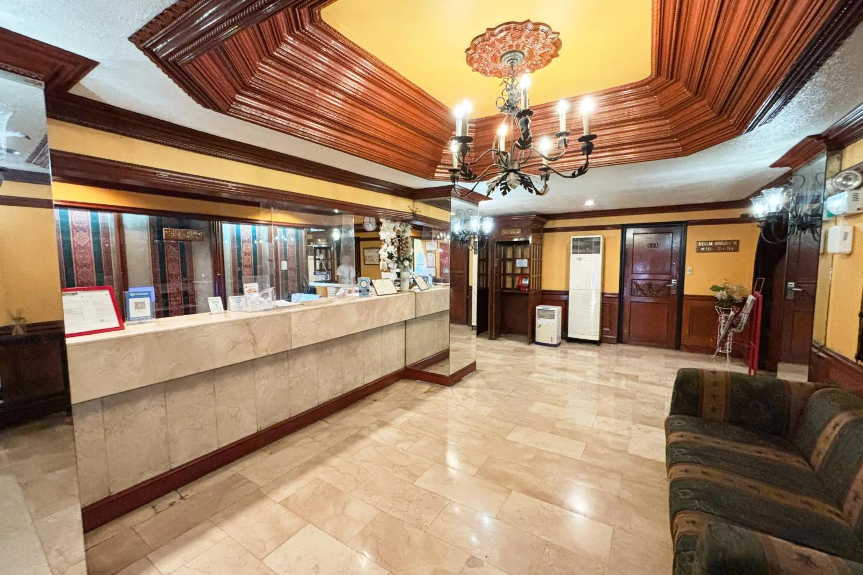 Camelot Hotel Quezon City powered by Cocotel