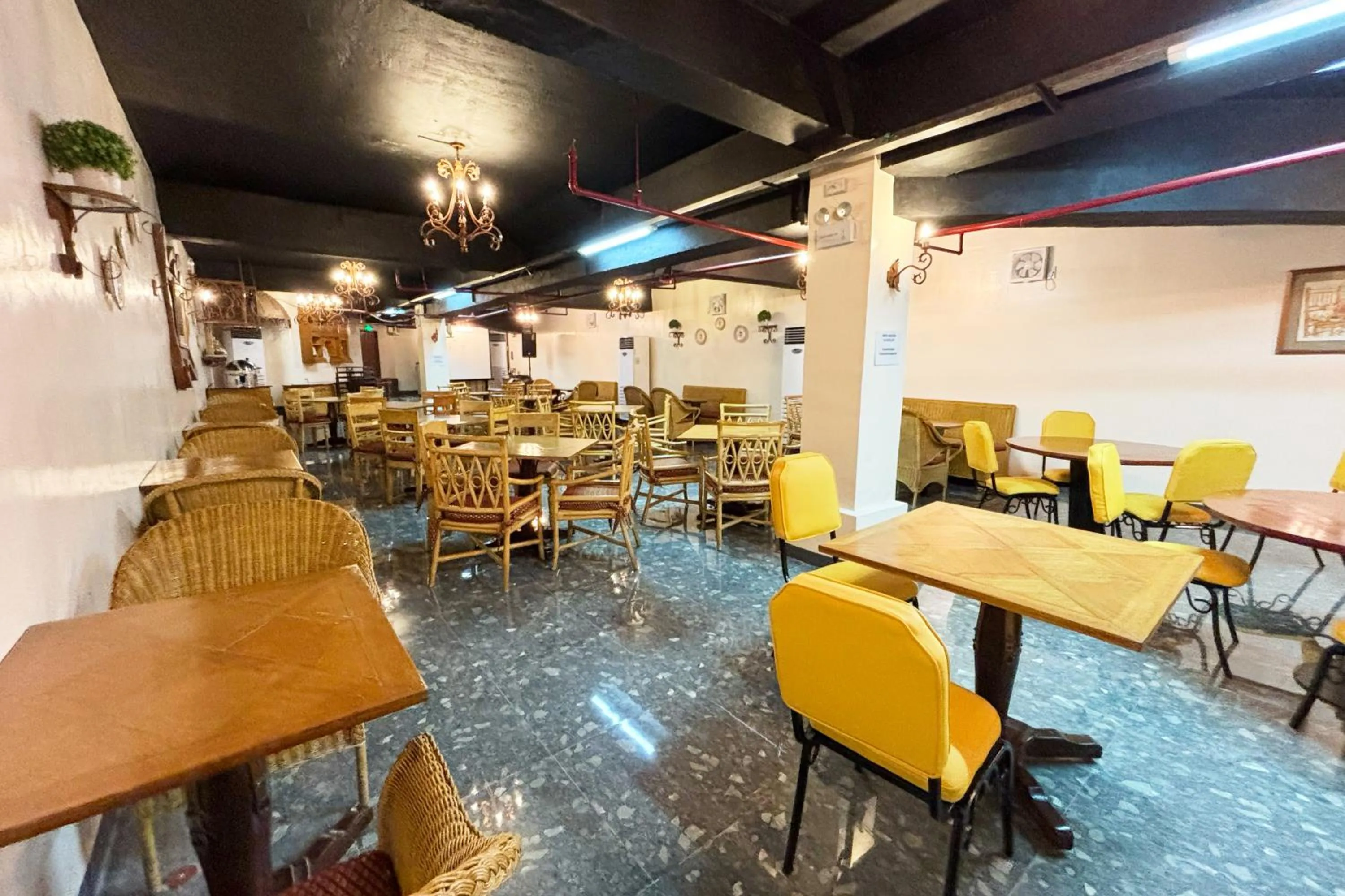 Camelot Hotel Quezon City powered by Cocotel