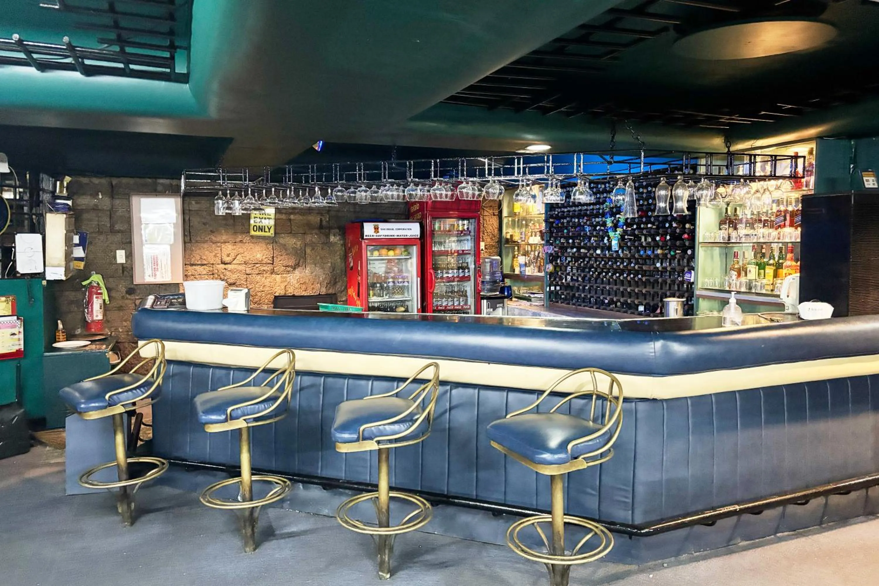 Camelot Hotel Quezon City powered by Cocotel