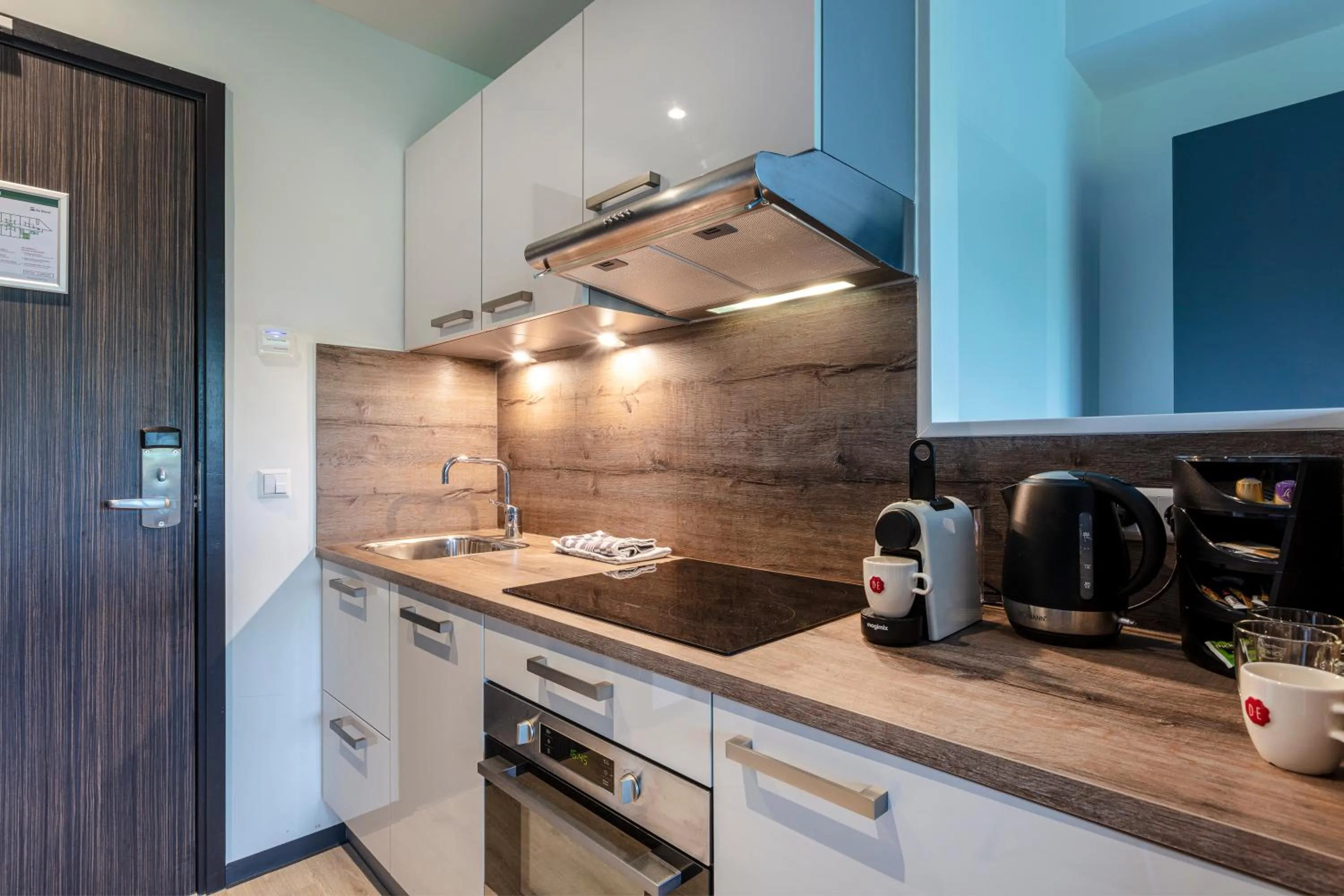 Coffee/tea facilities in 2L De Blend