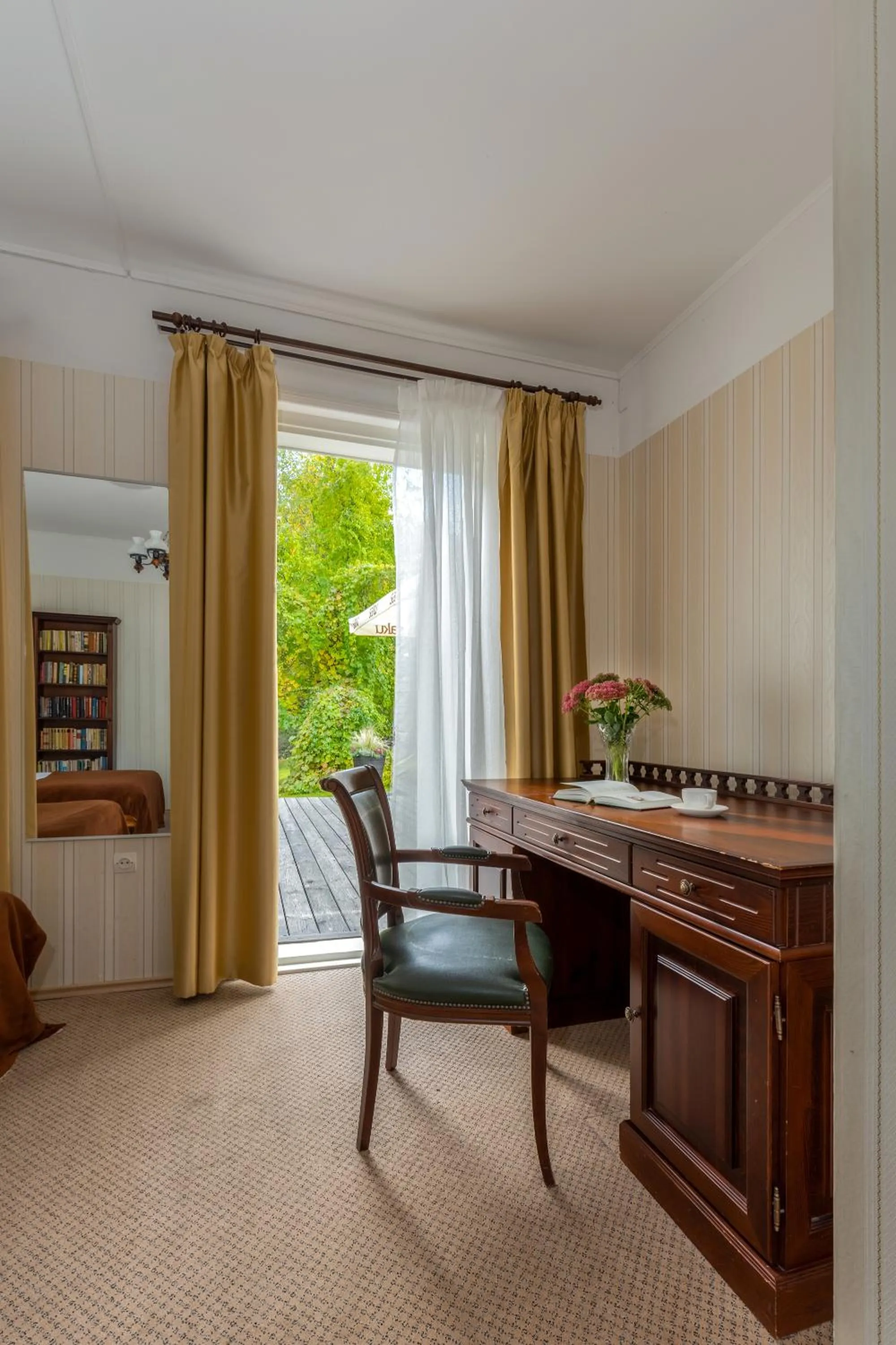 Seating area in Verevi Motel