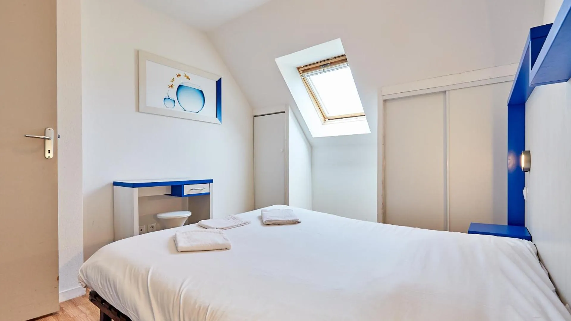 Photo of the whole room, Bed in Résidence Vacancéole - Le Domaine de la Corniche