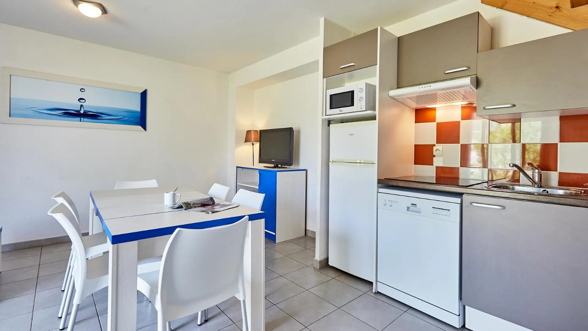 Kitchen or kitchenette in Résidence Vacancéole - Le Domaine de la Corniche