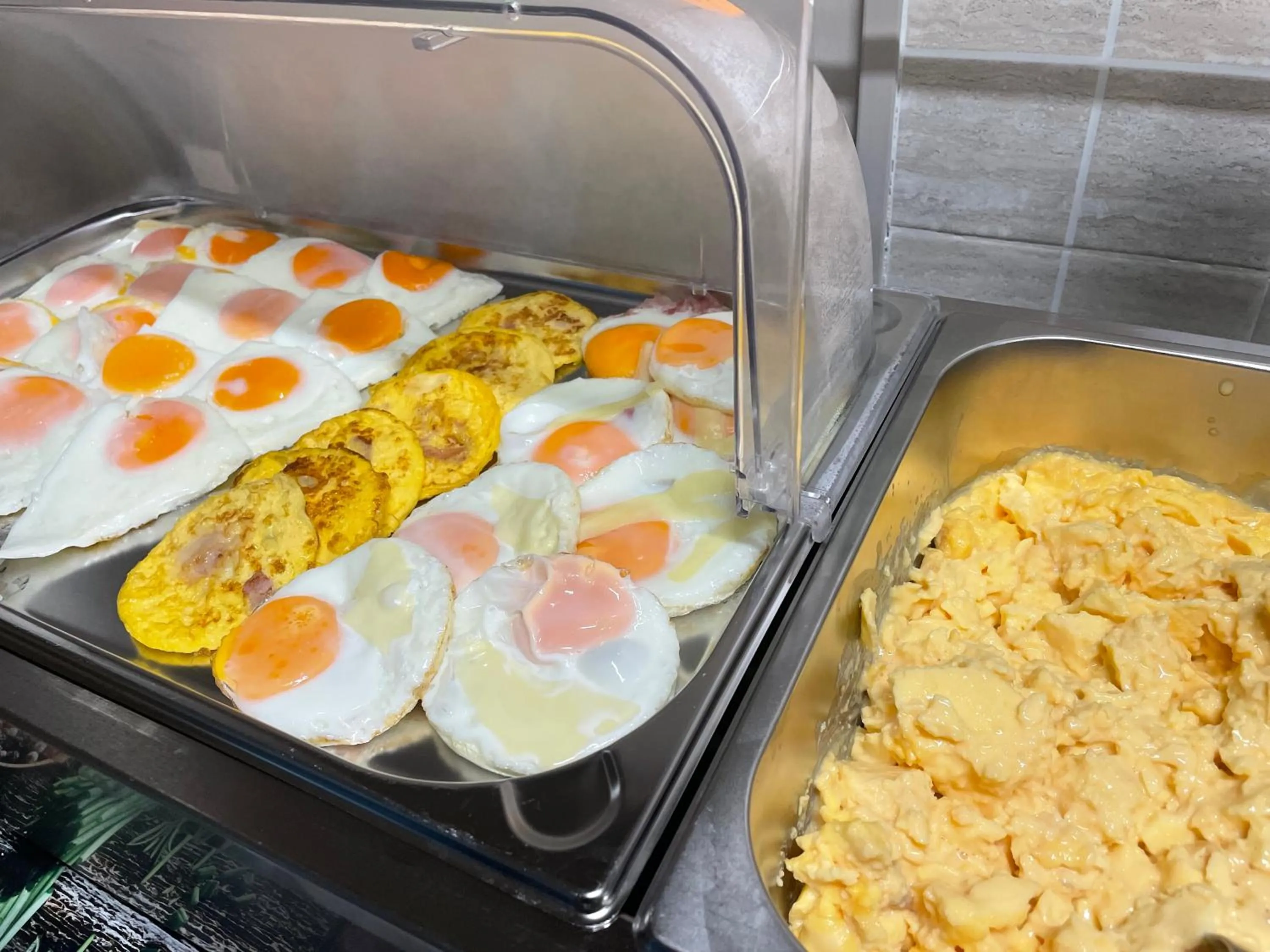 Breakfast in Hotel Roma