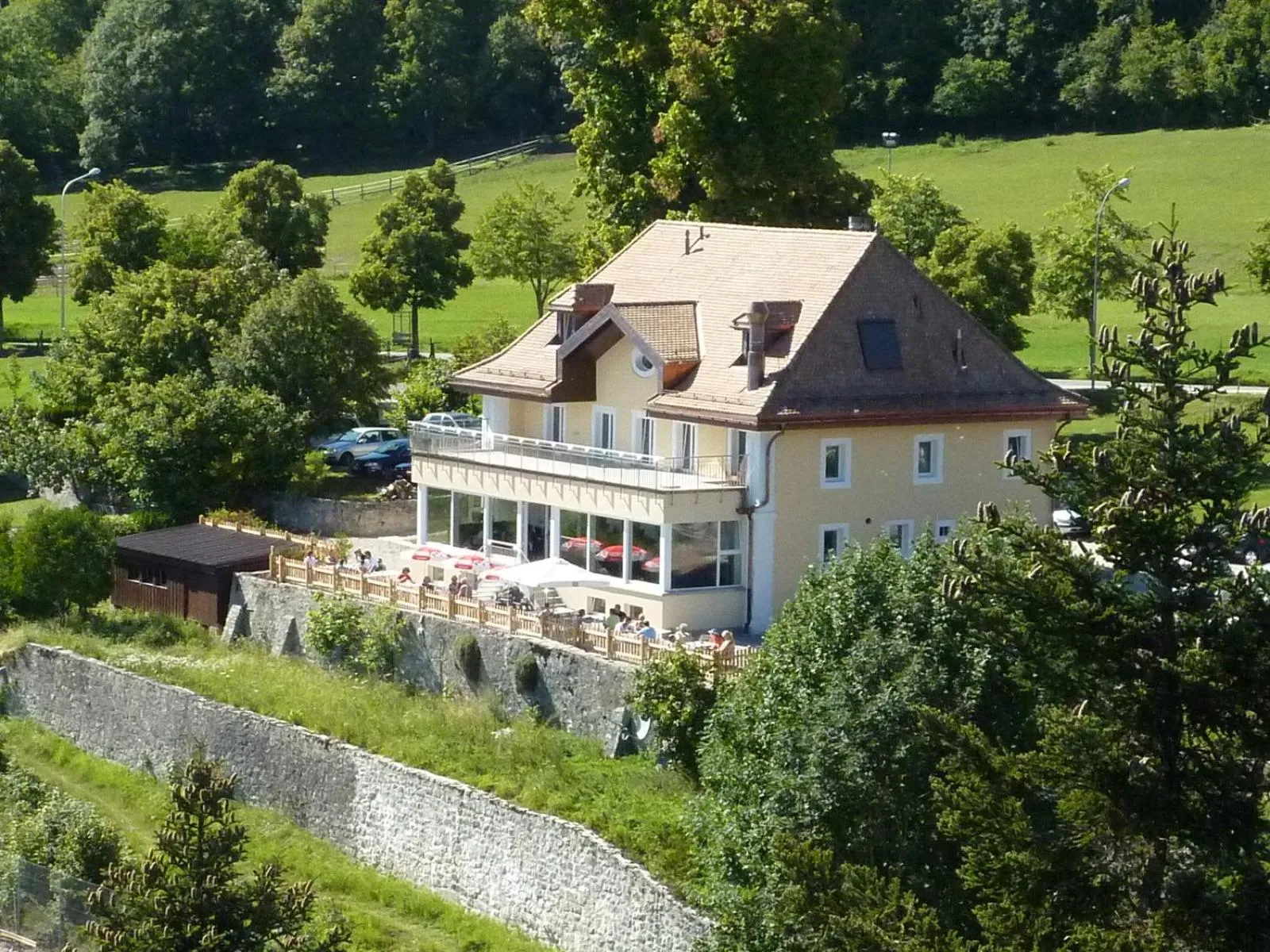 Facade/entrance in Petit Hôtel de Chaumont