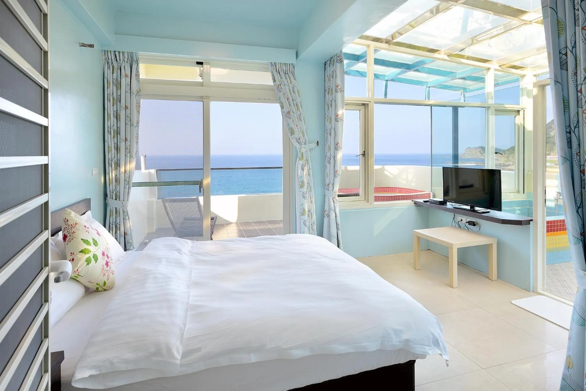 Sea view, Bed in Fish Home 15
