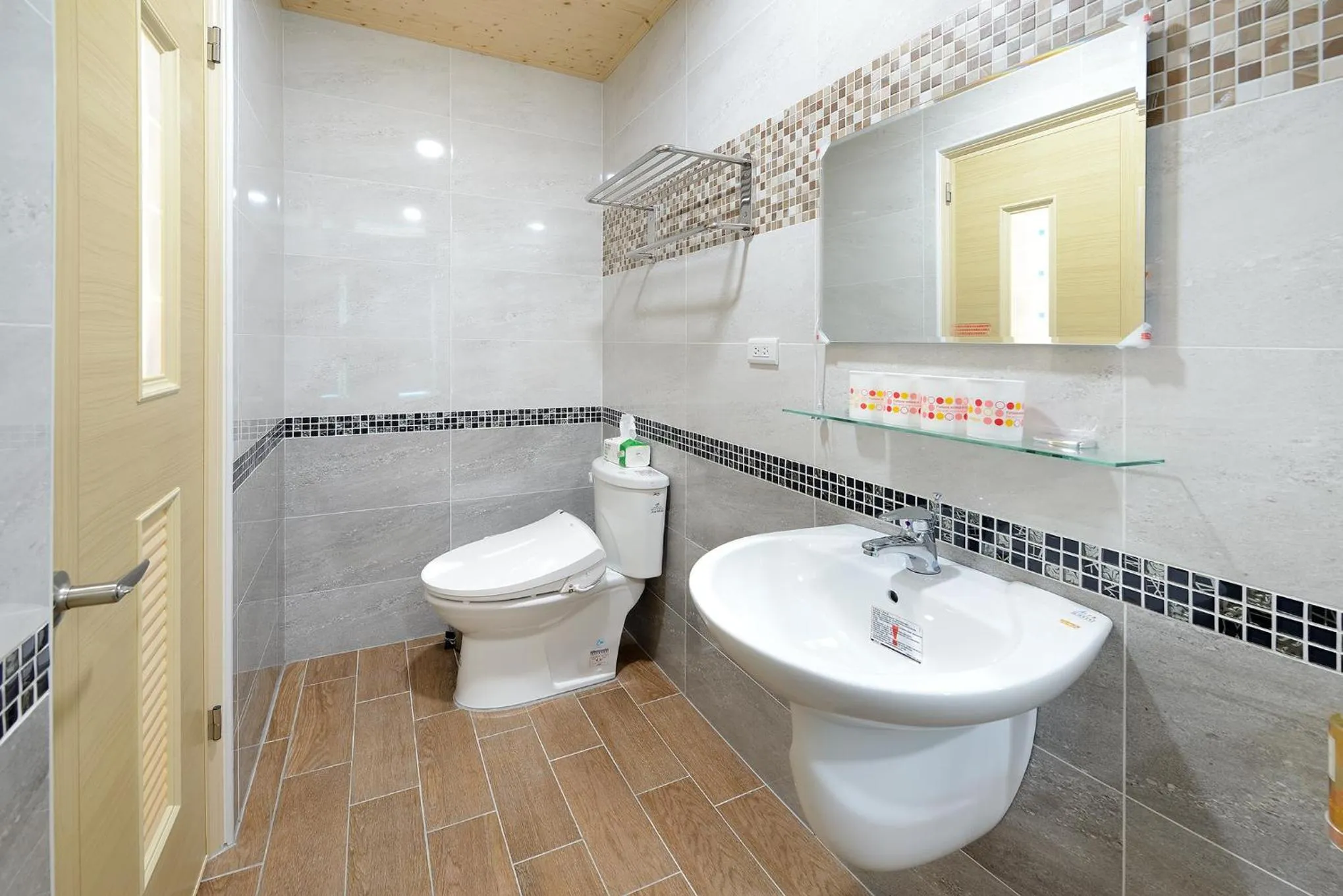 Shower, Bathroom in Fish Home 15