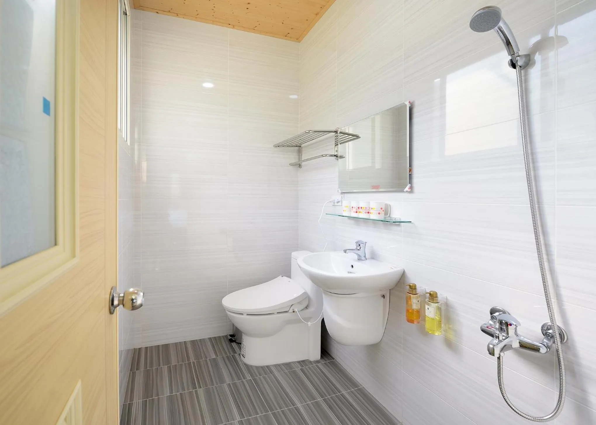 Shower, Bathroom in Fish Home 15