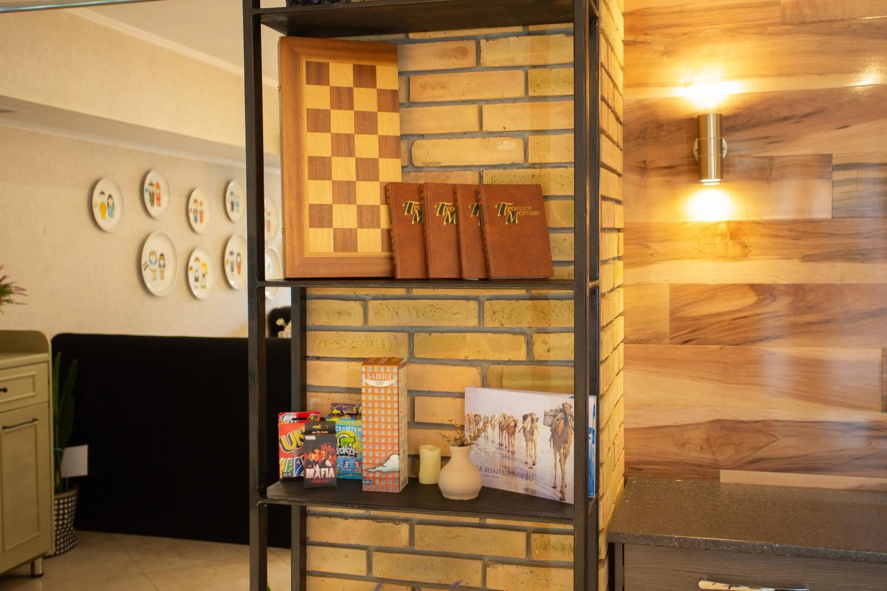 Restaurant/places to eat in B Hotel Bishkek