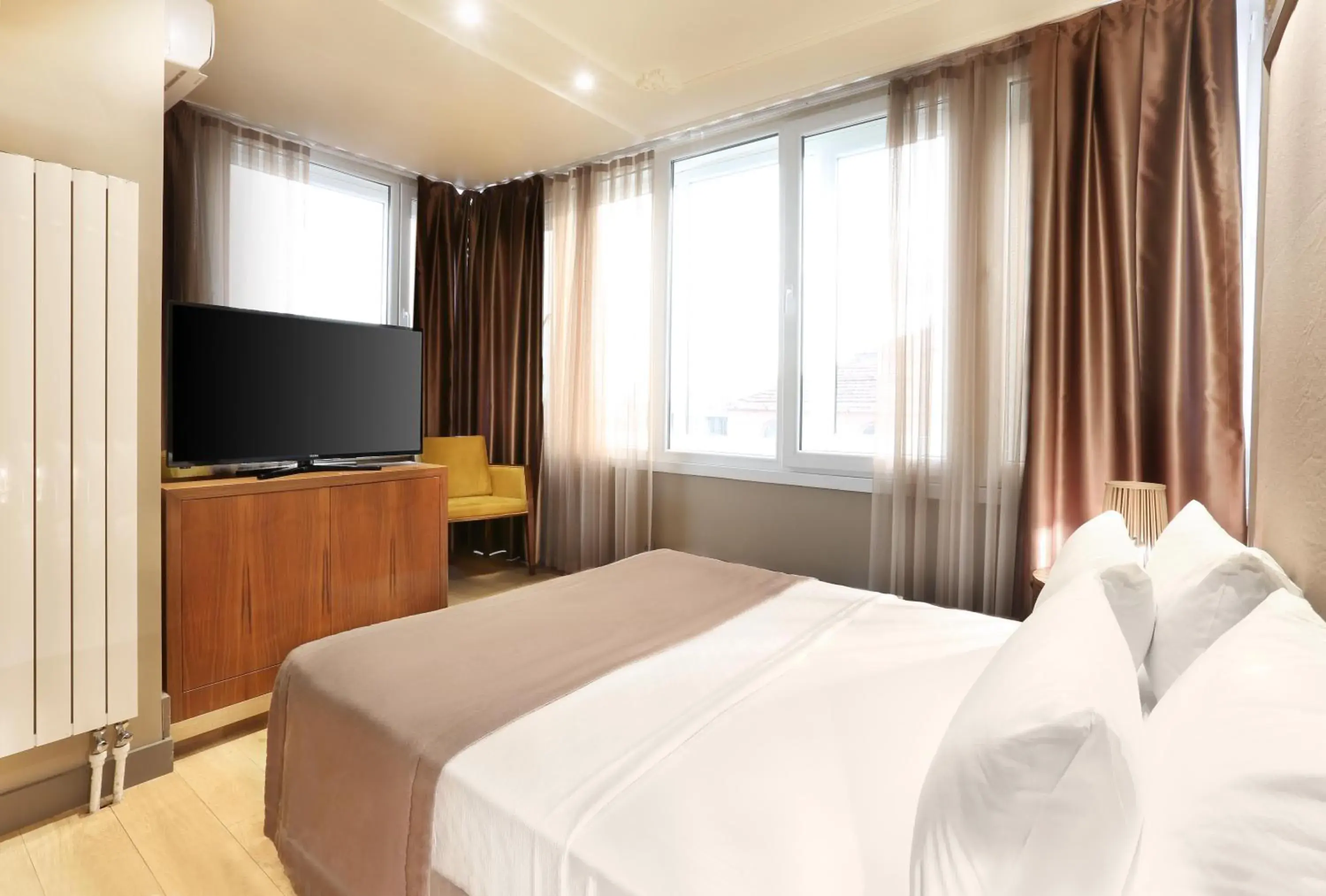 Penthouse Suite with Sea View in Taksim Premium Hotel Penthouse Suite with Sea View in Taksim Premium Hotel