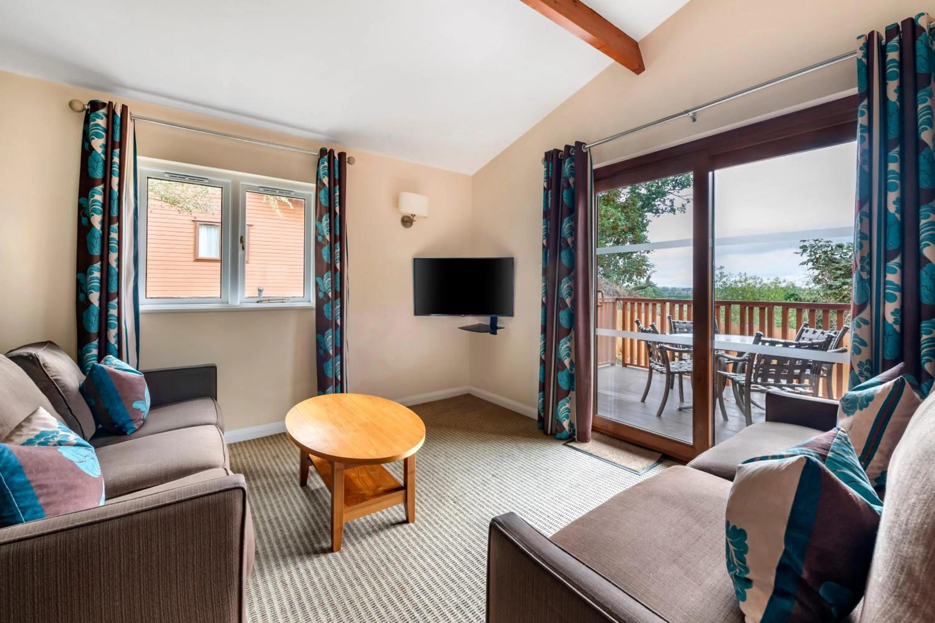 Living room in Wychnor Park Country Club